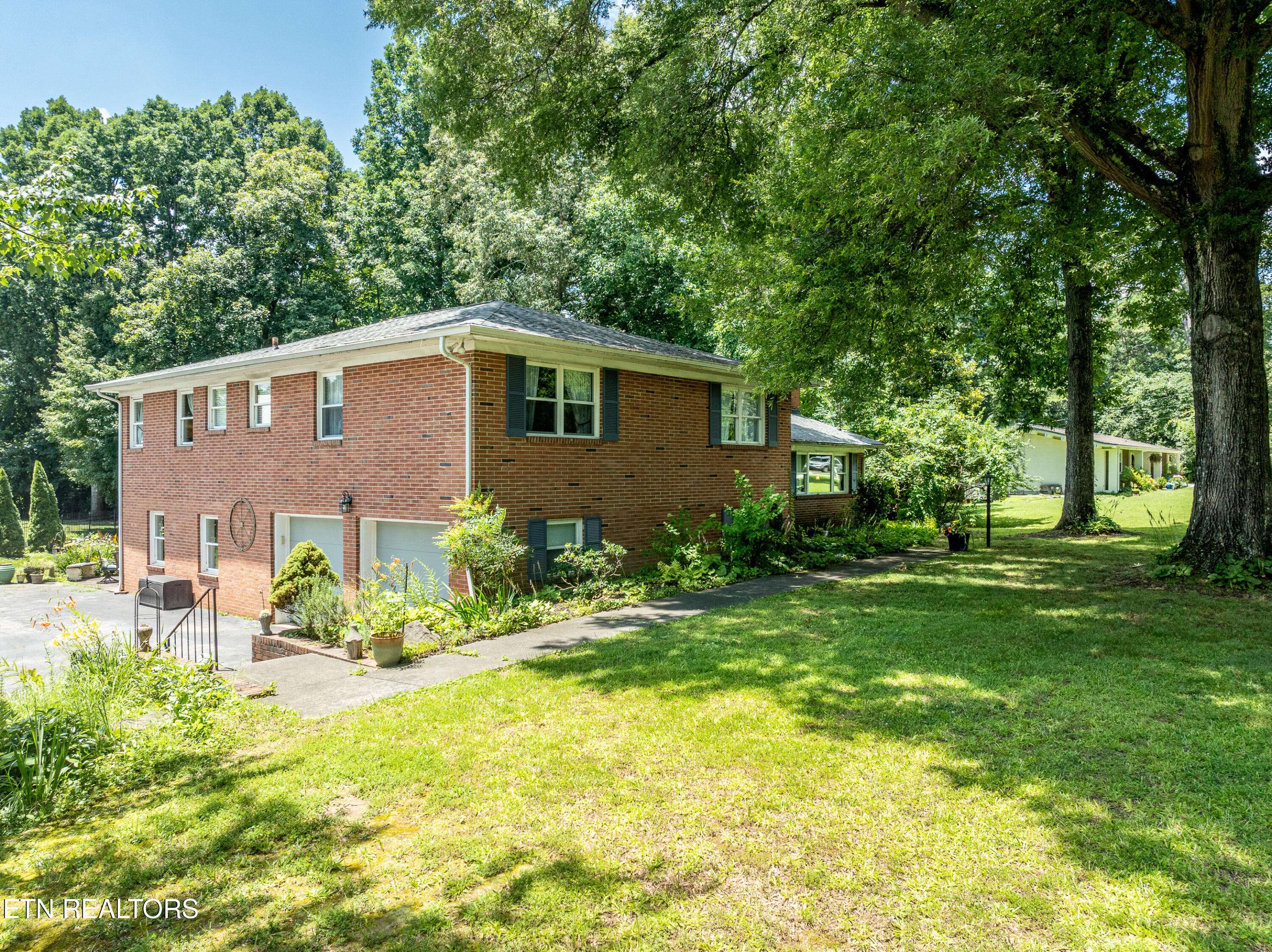 Maryville, TN 37803,1407 Wilkinson PIKE