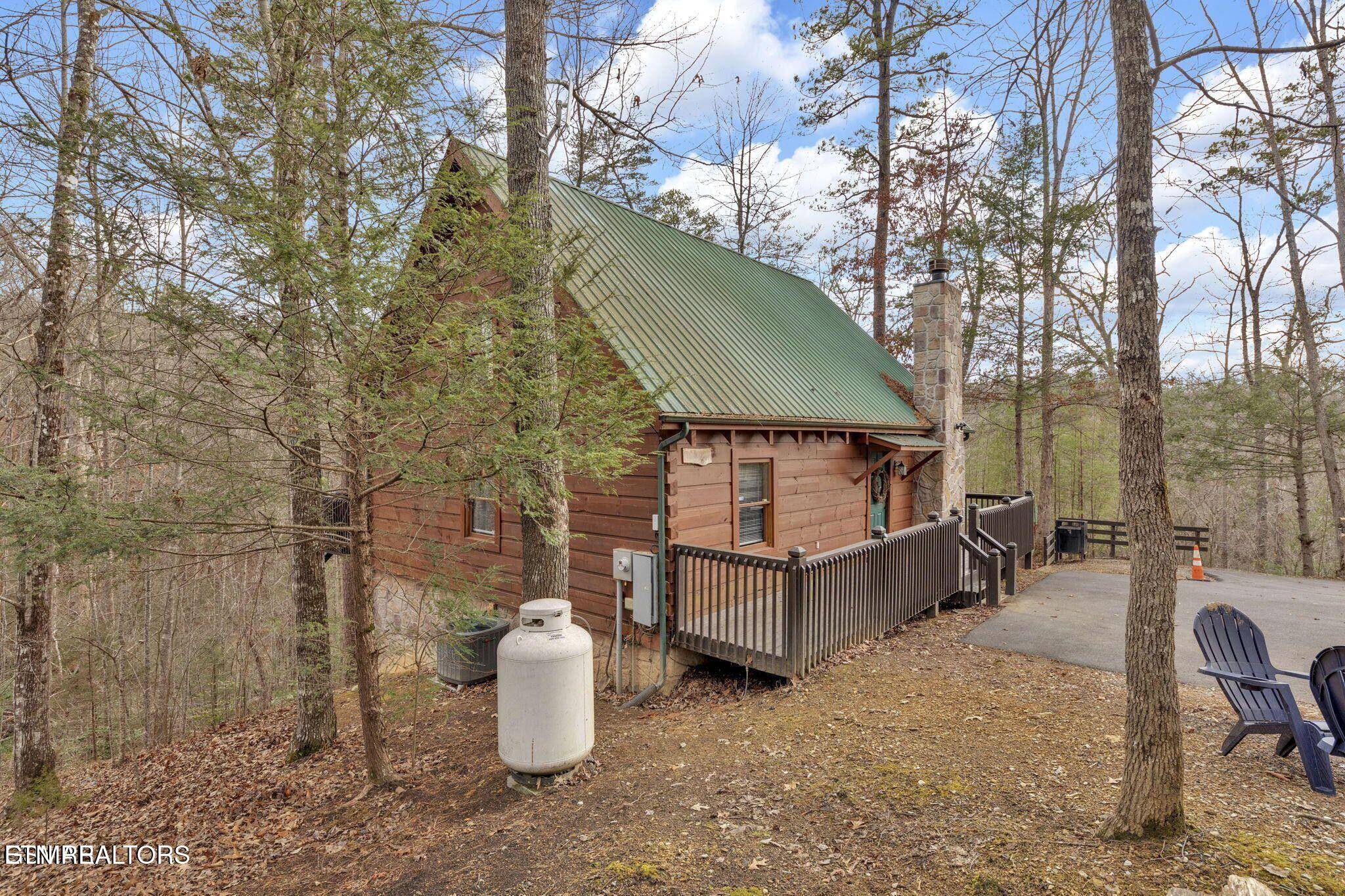 Sevierville, TN 37876,1247 Secona WAY