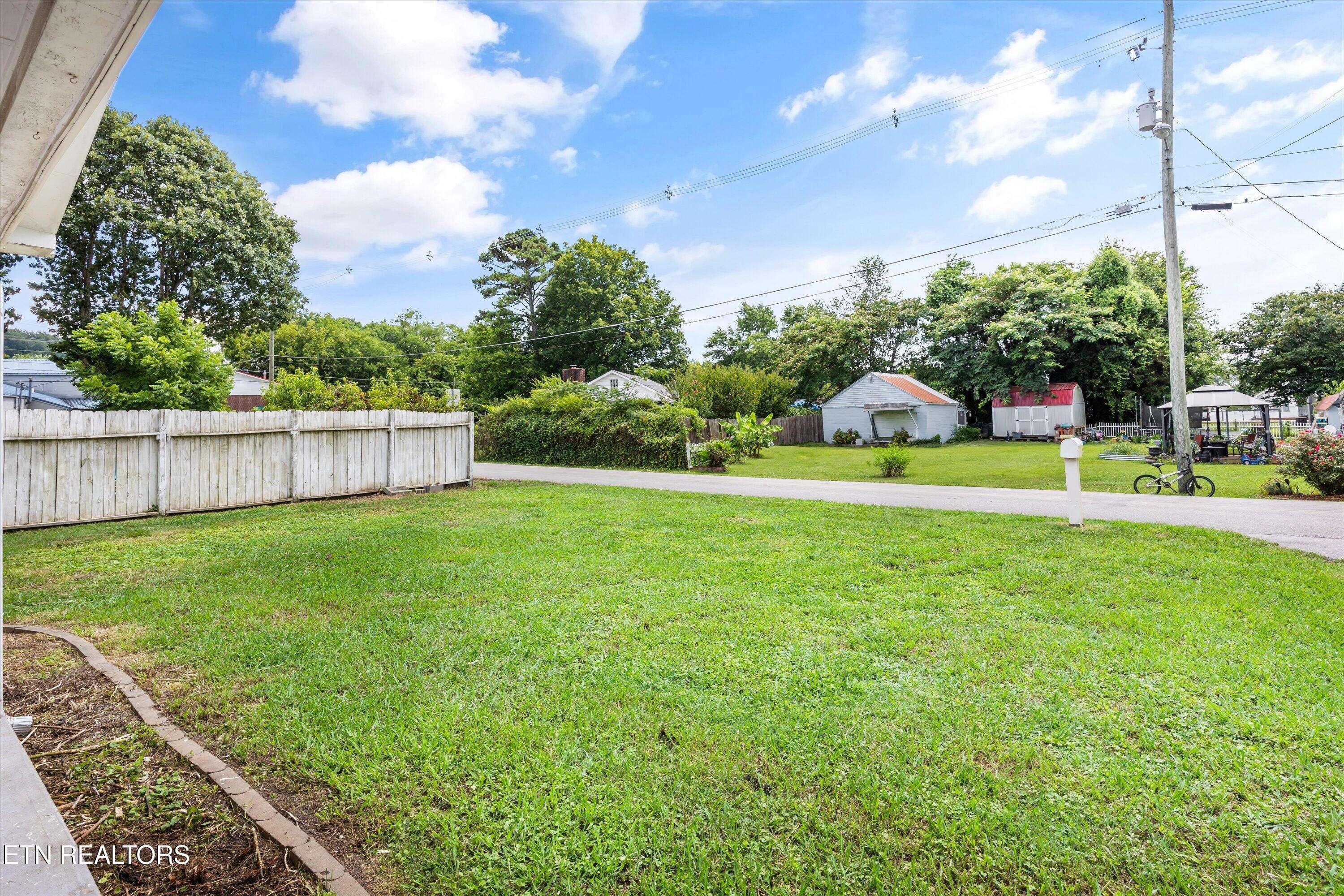 Clinton, TN 37716,335 Fowler St