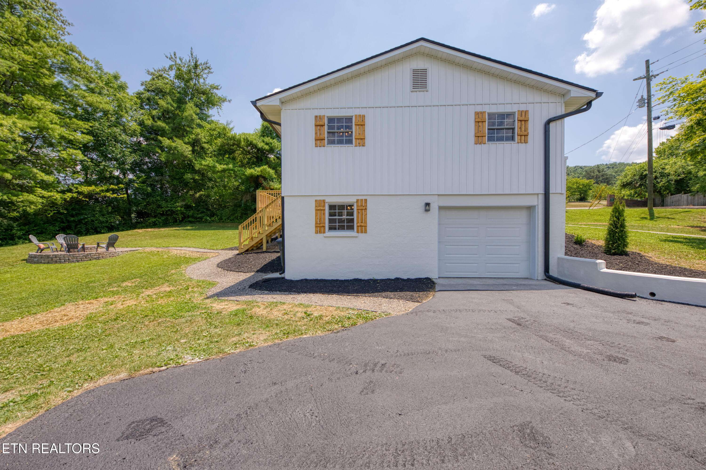 Knoxville, TN 37912,5200 Kohlmier Rd