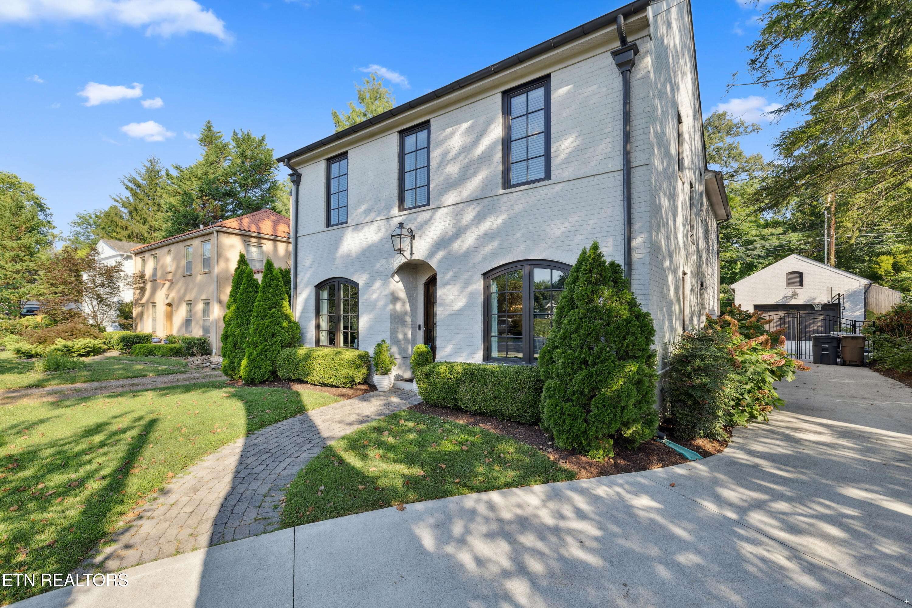 Knoxville, TN 37919,3827 Keowee Ave