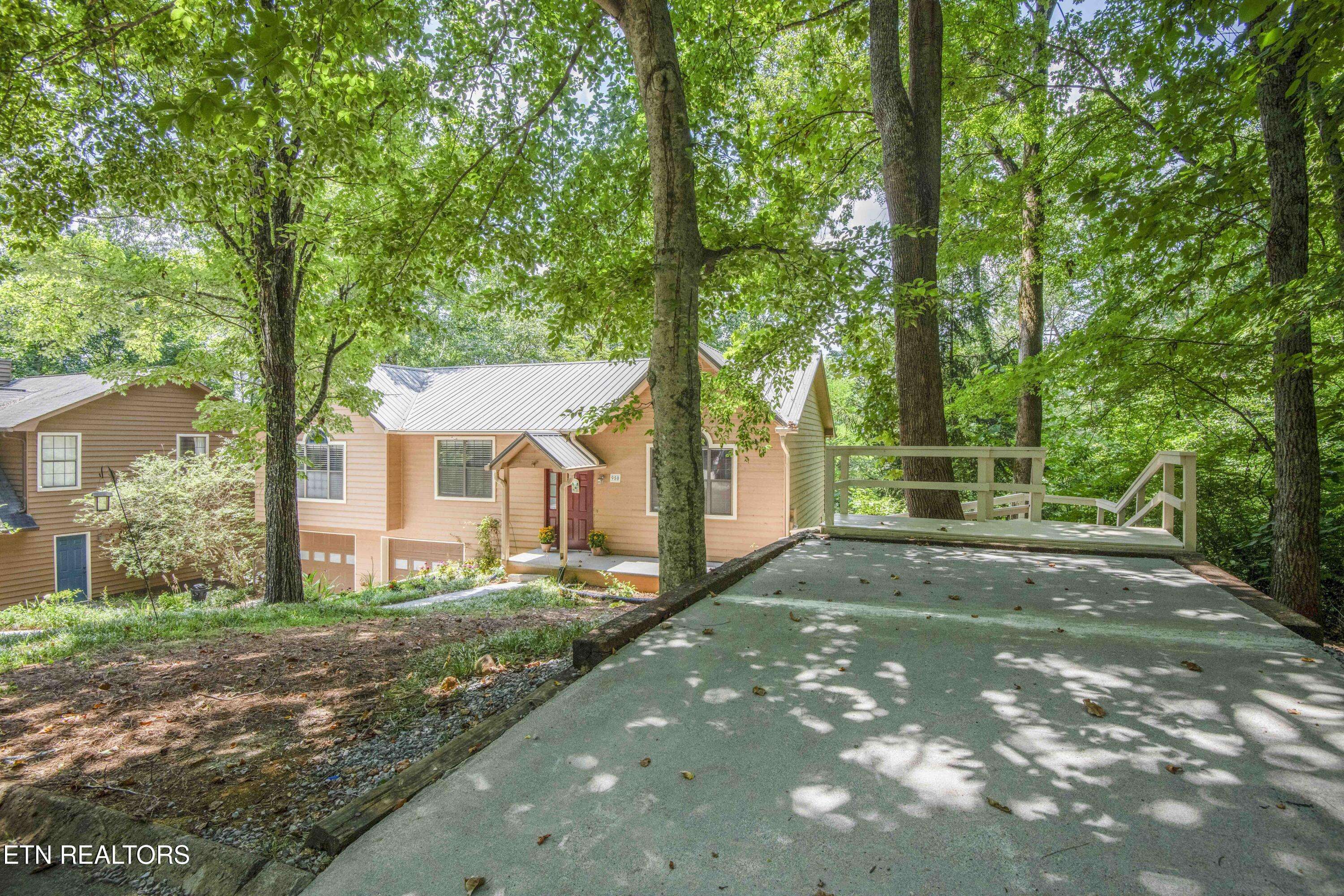 Knoxville, TN 37920,950 Wildwood Garden DR