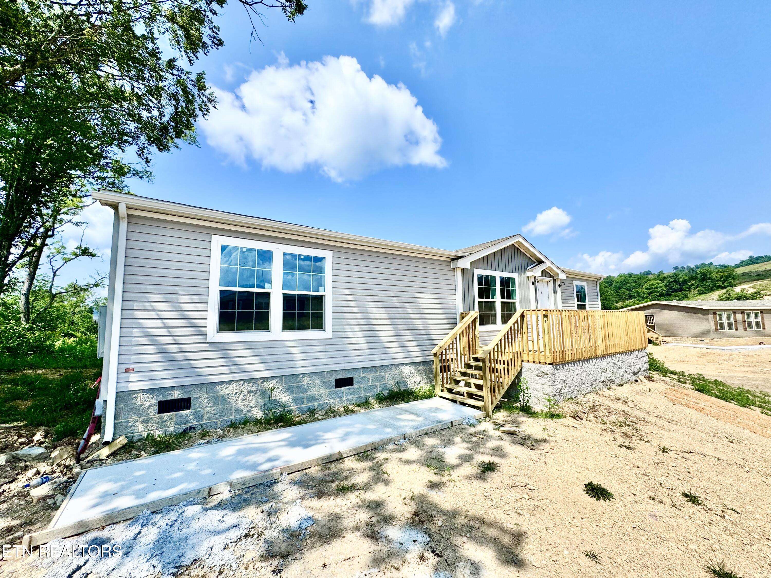 New Tazewell, TN 37825,307 Perkey WAY