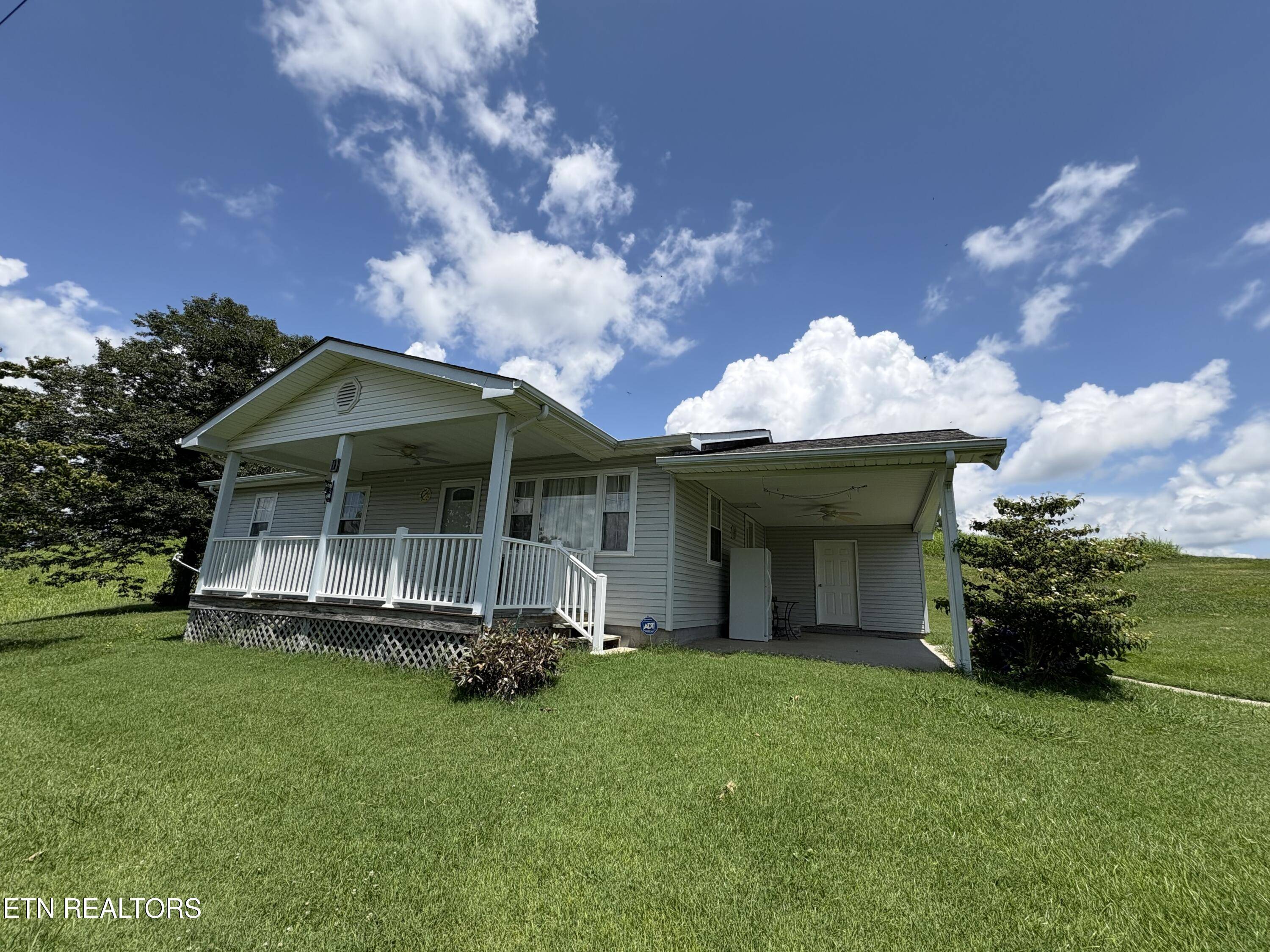 Tazewell, TN 37879,1370 Raven Hill Rd