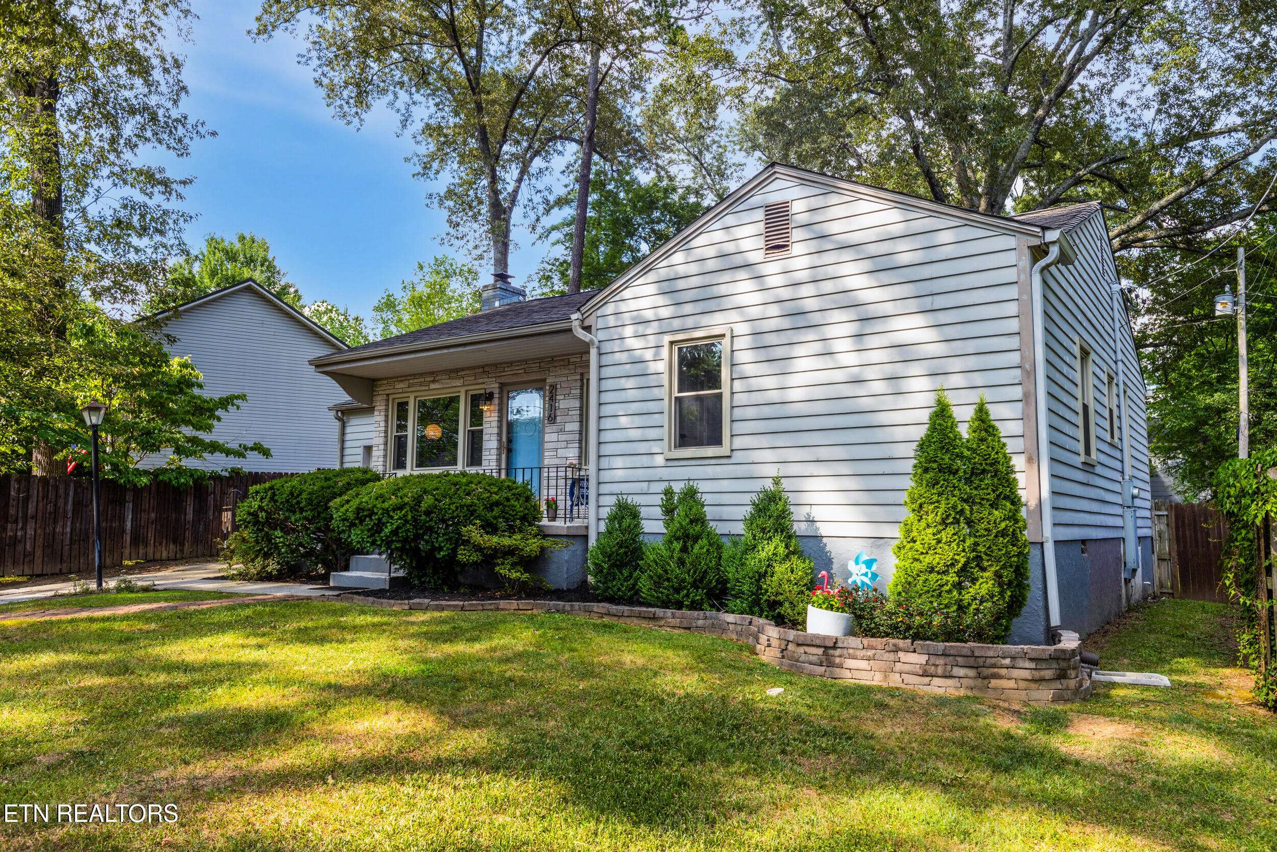 Knoxville, TN 37917,2416 Abbey Rd