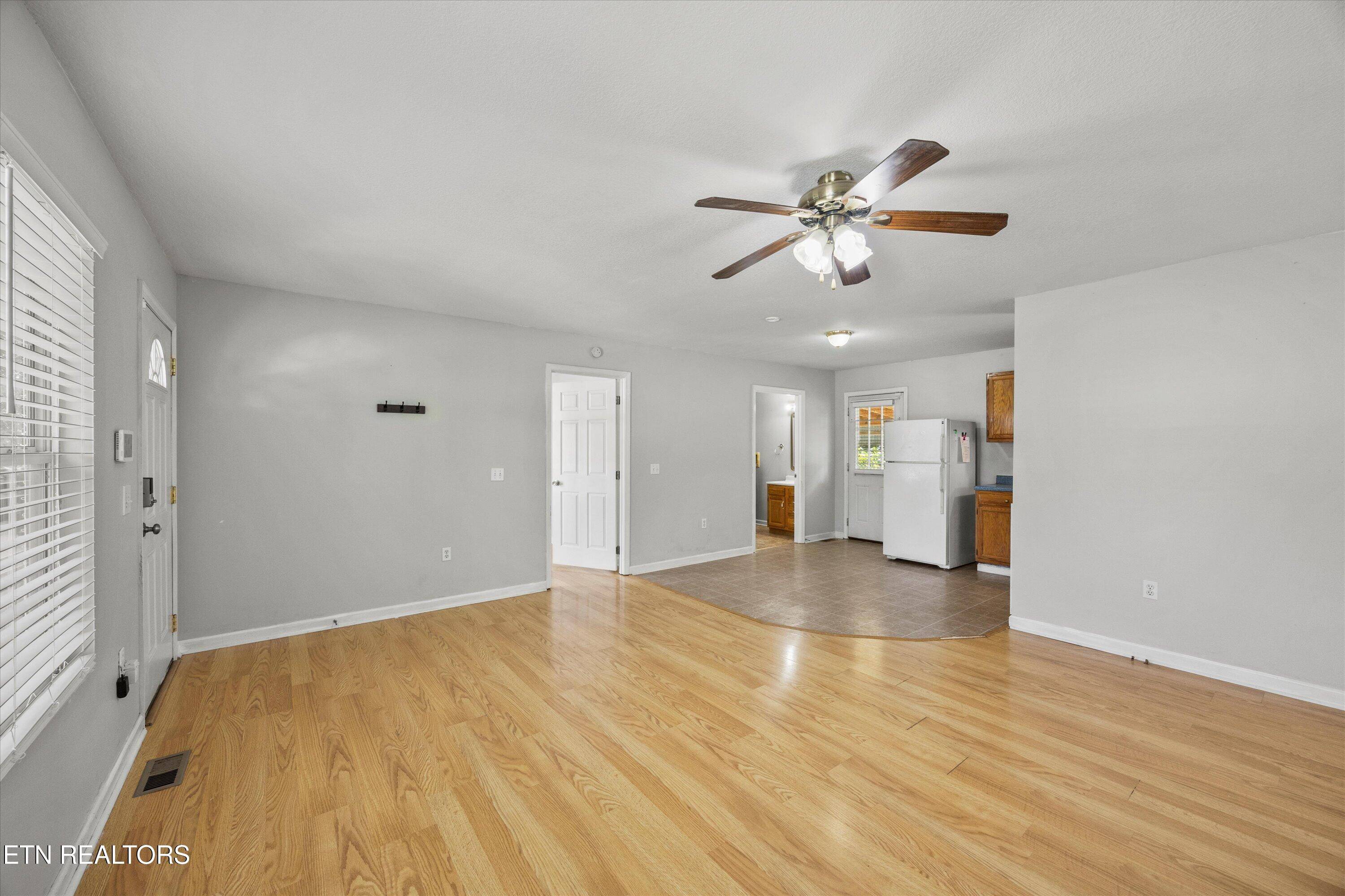 Lafollette, TN 37766,710 Fir St