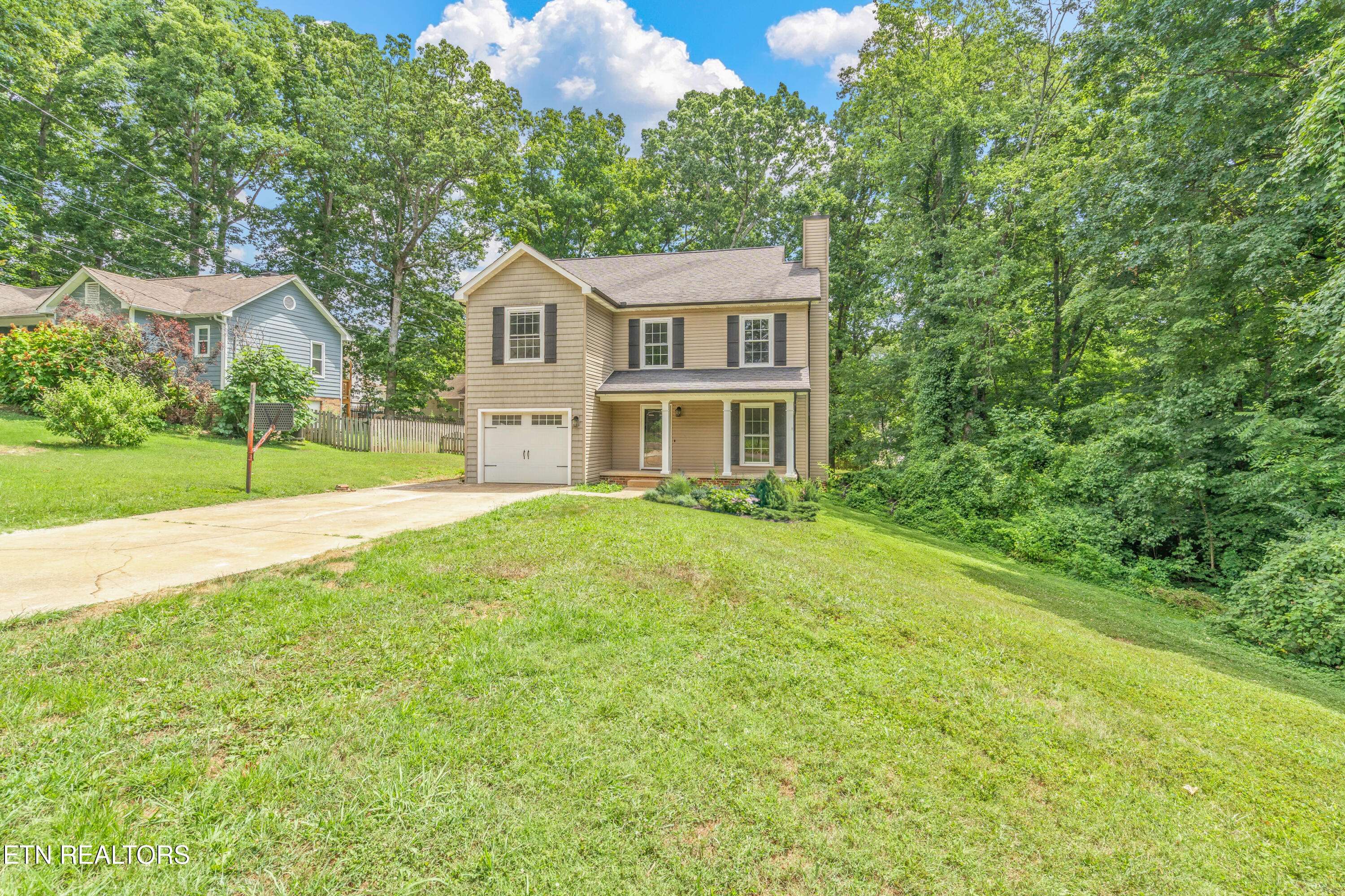 Knoxville, TN 37922,9156 Colchester Ridge Rd