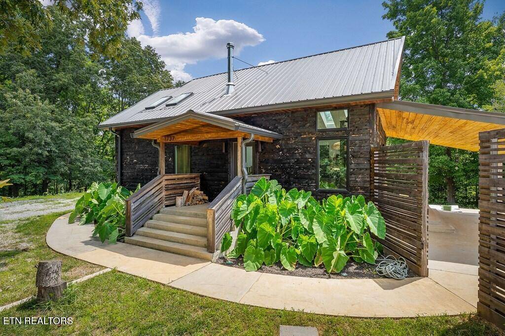 Cookeville, TN 38501,1737 Blackburn Fork Rd