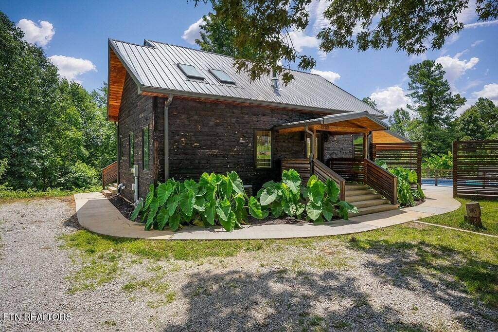 Cookeville, TN 38501,1737 Blackburn Fork Rd