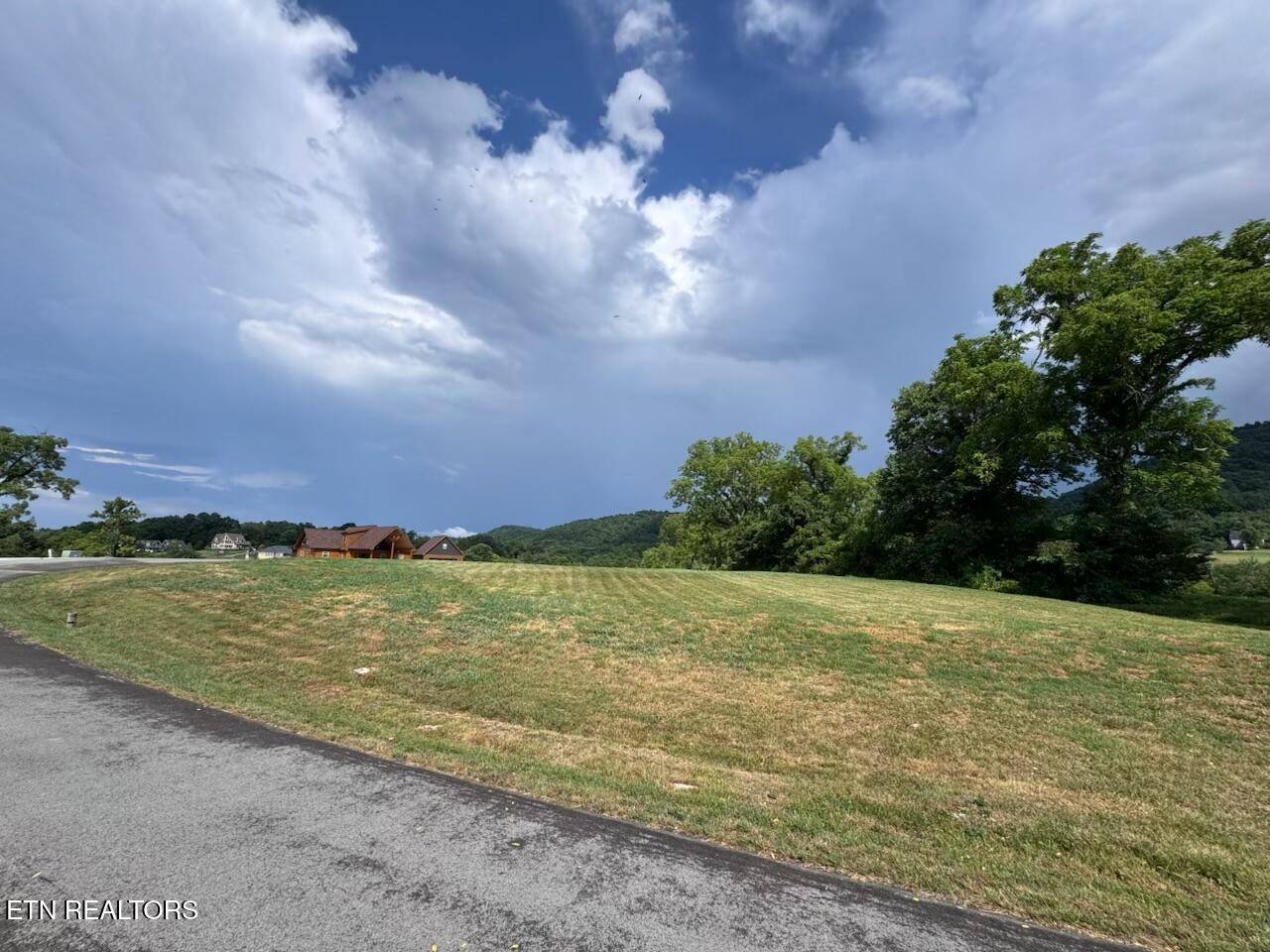 Sharps Chapel, TN 37866,210 Edith LN