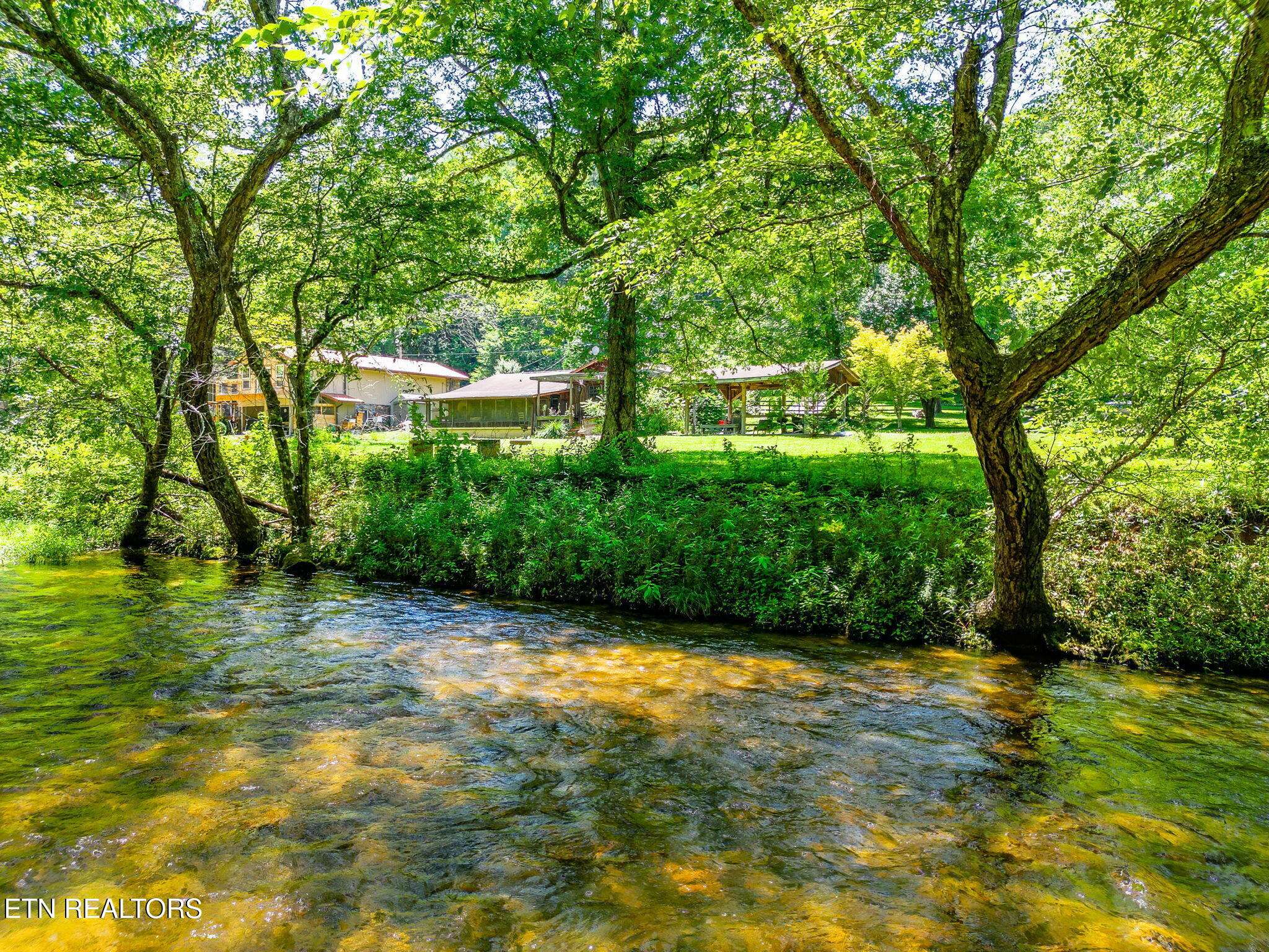 Vonore, TN 37885,2255 Citico Rd