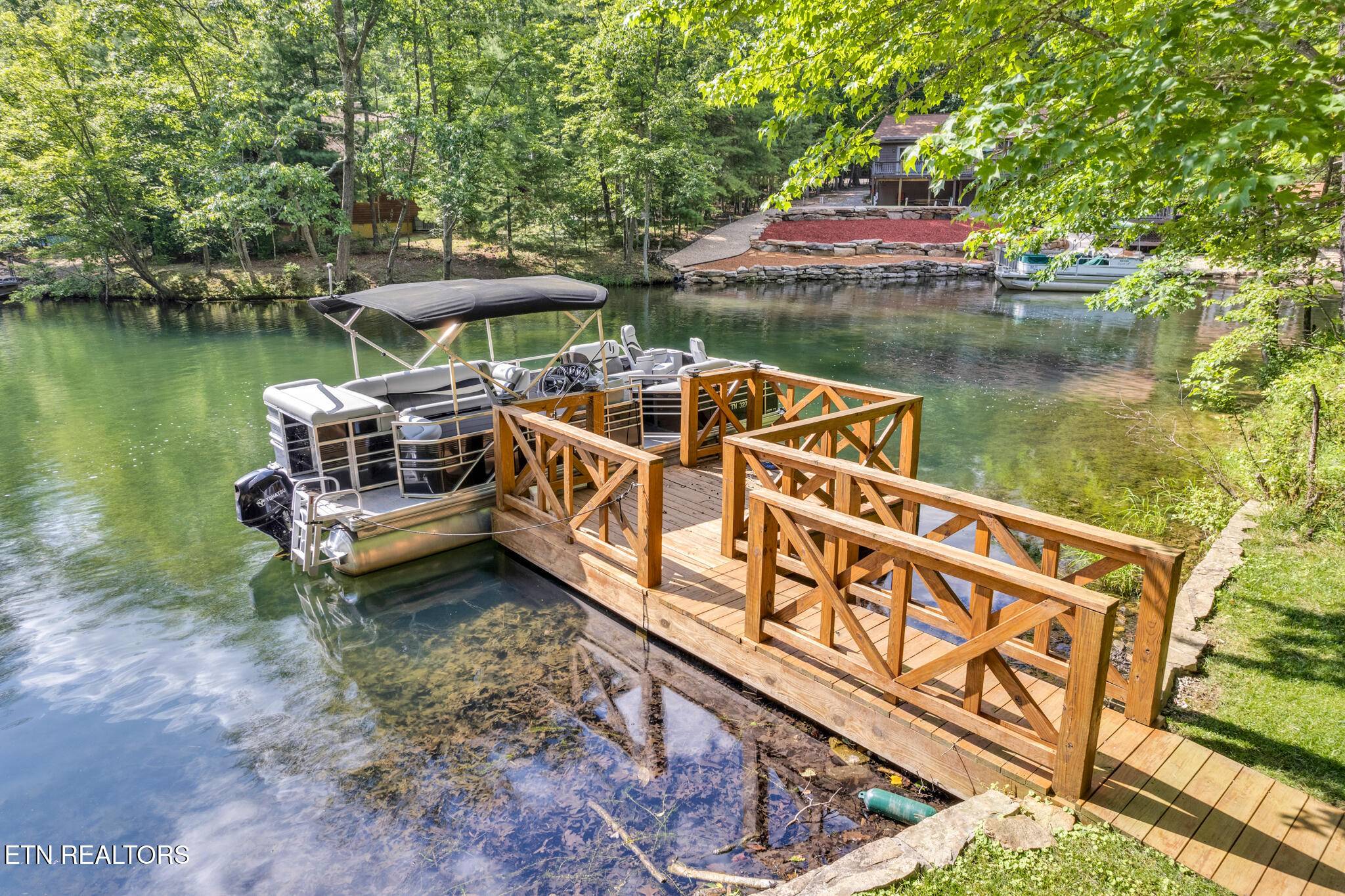 Crossville, TN 38558,141 Shore LN