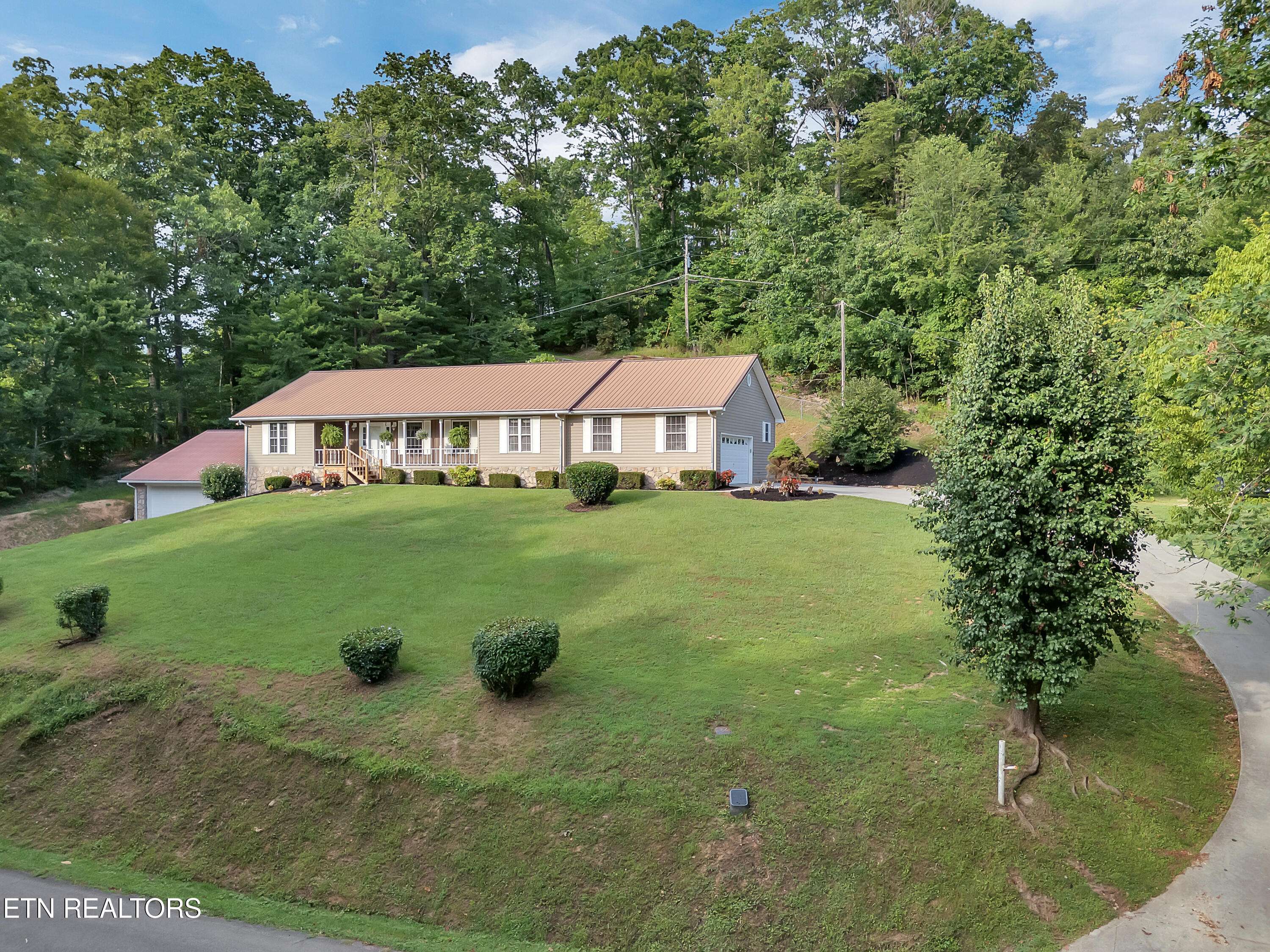 Rocky Top, TN 37769,290 Whitaker Hollow Rd