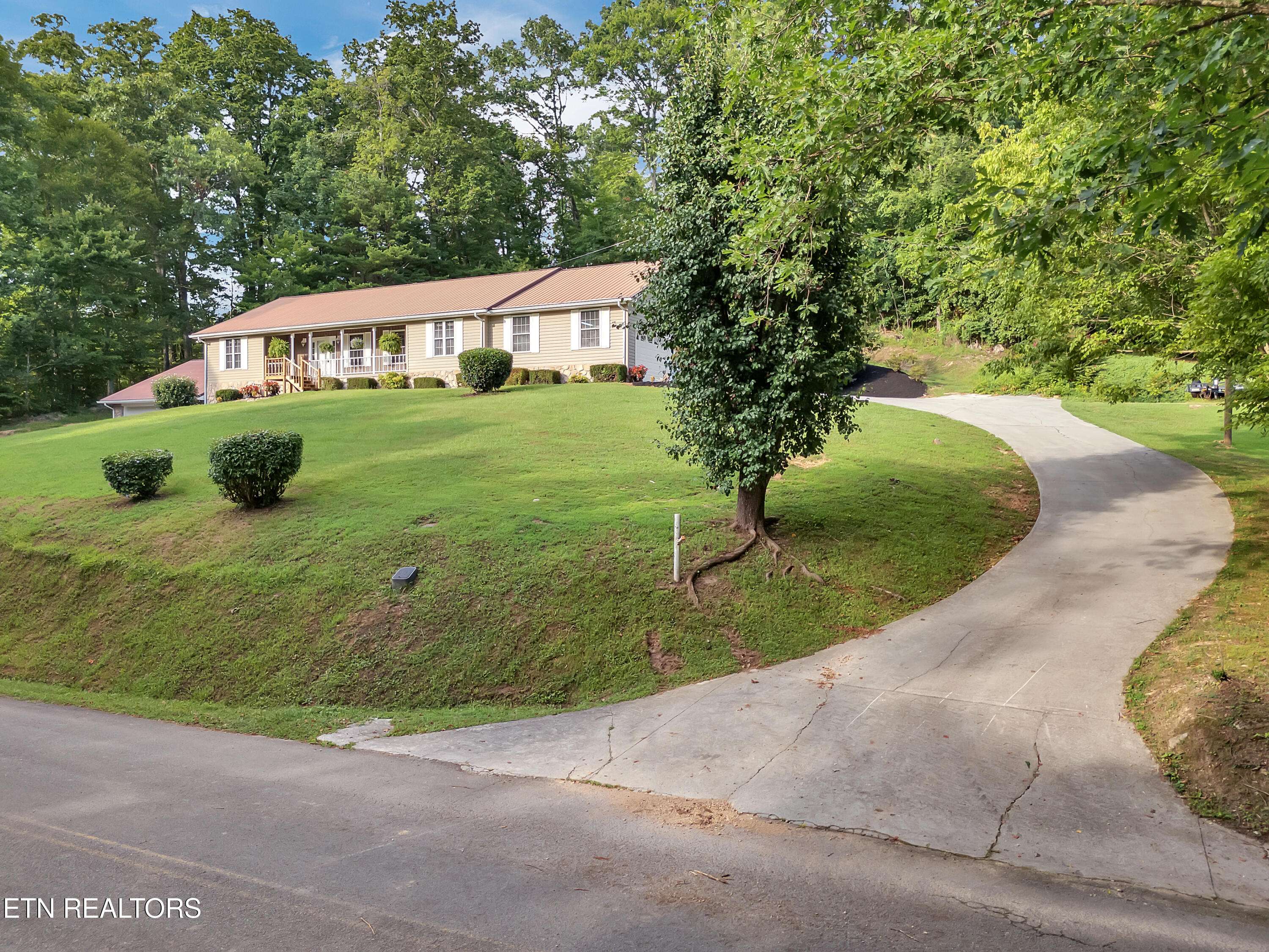 Rocky Top, TN 37769,290 Whitaker Hollow Rd