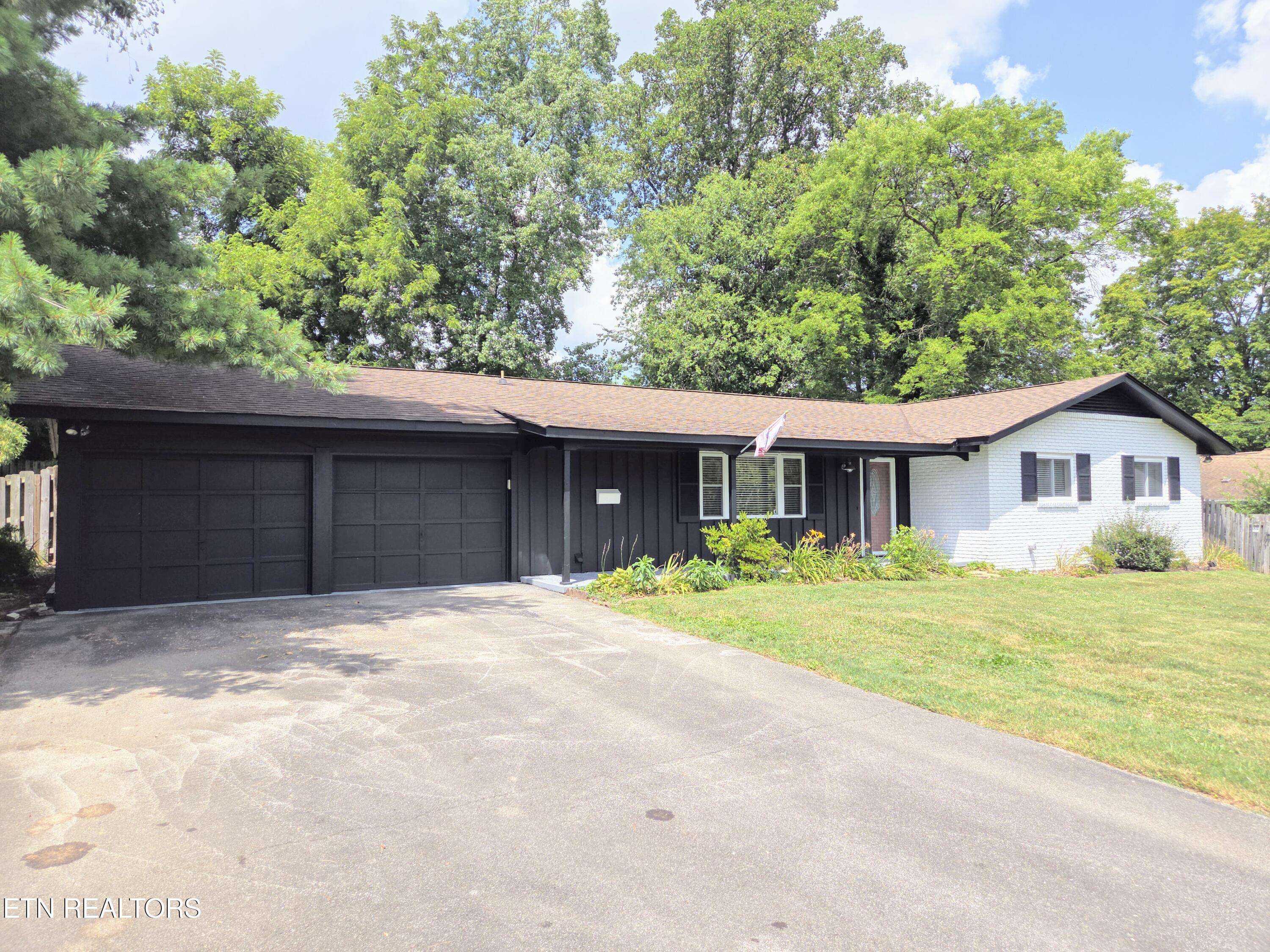 Knoxville, TN 37922,205 Brandon Rd