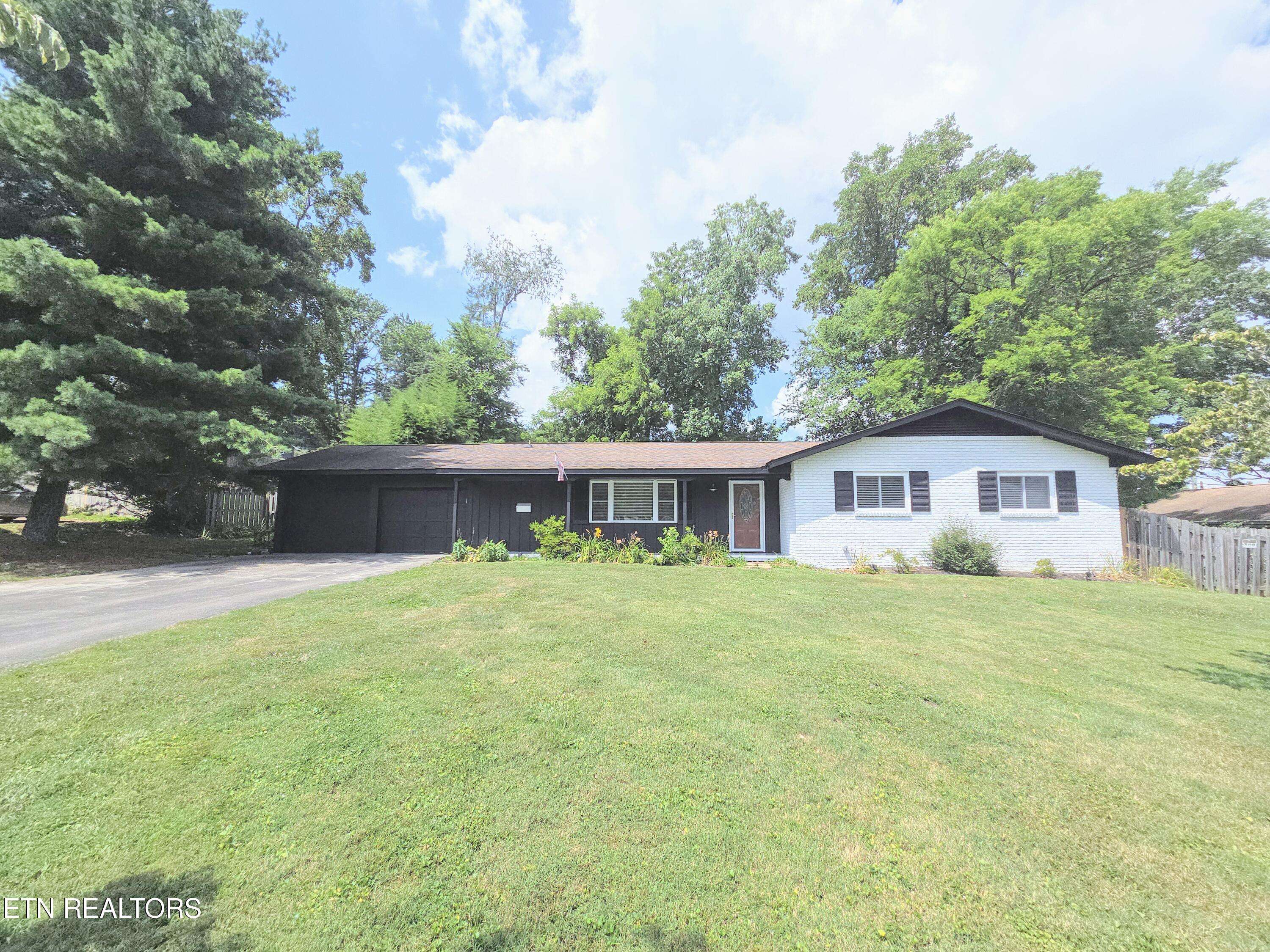 Knoxville, TN 37922,205 Brandon Rd