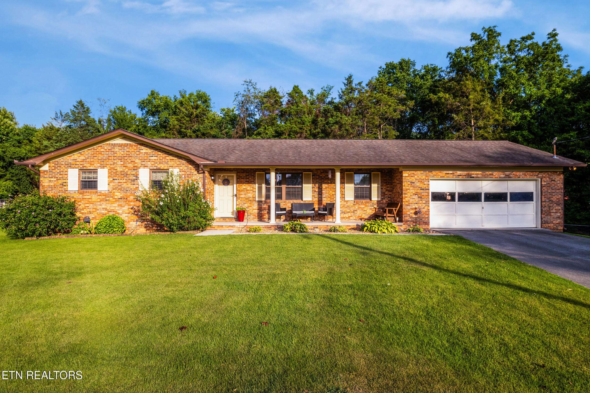 Powell, TN 37849,7203 Deville WAY