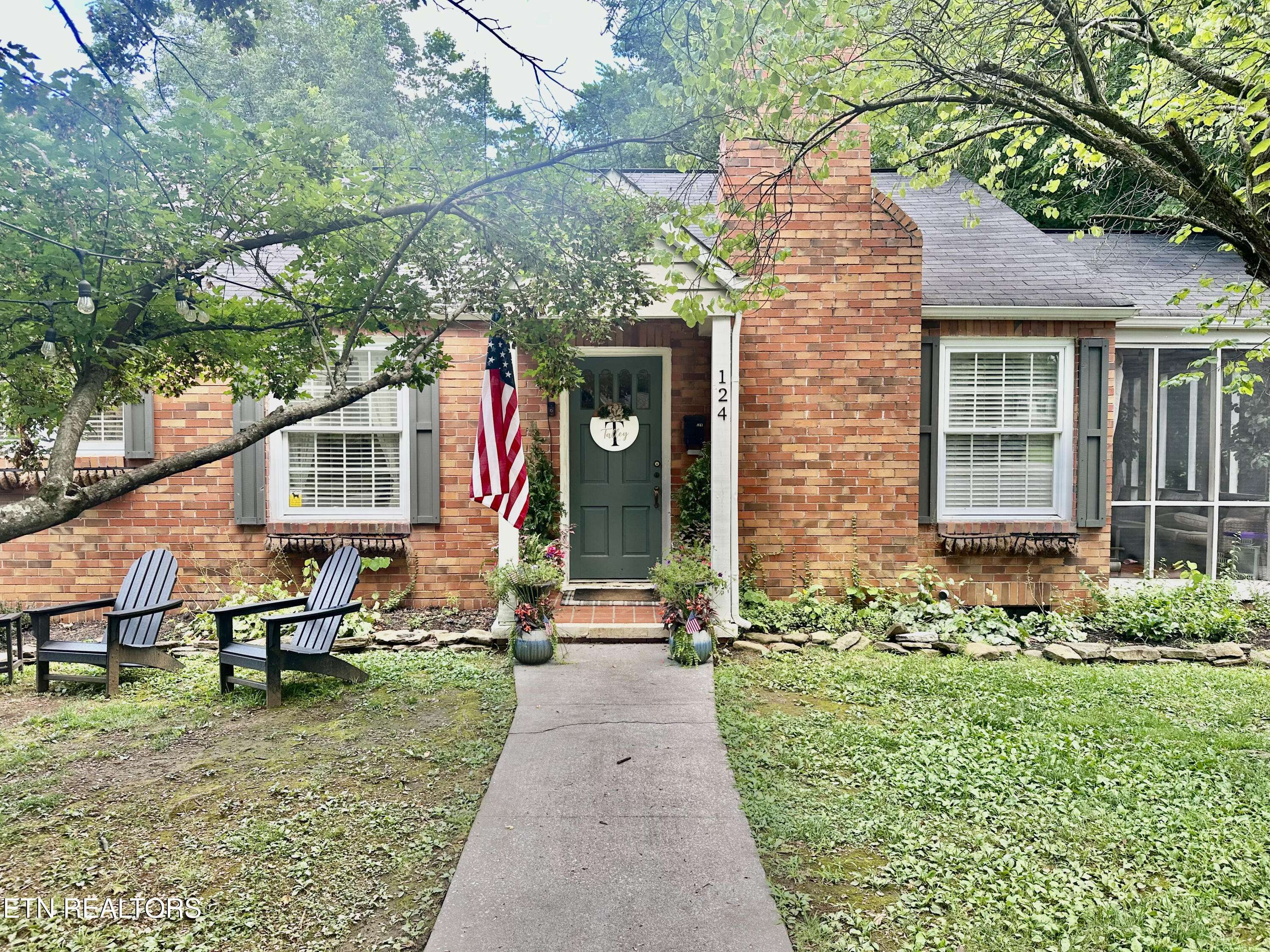 Maryville, TN 37803,124 Maple St