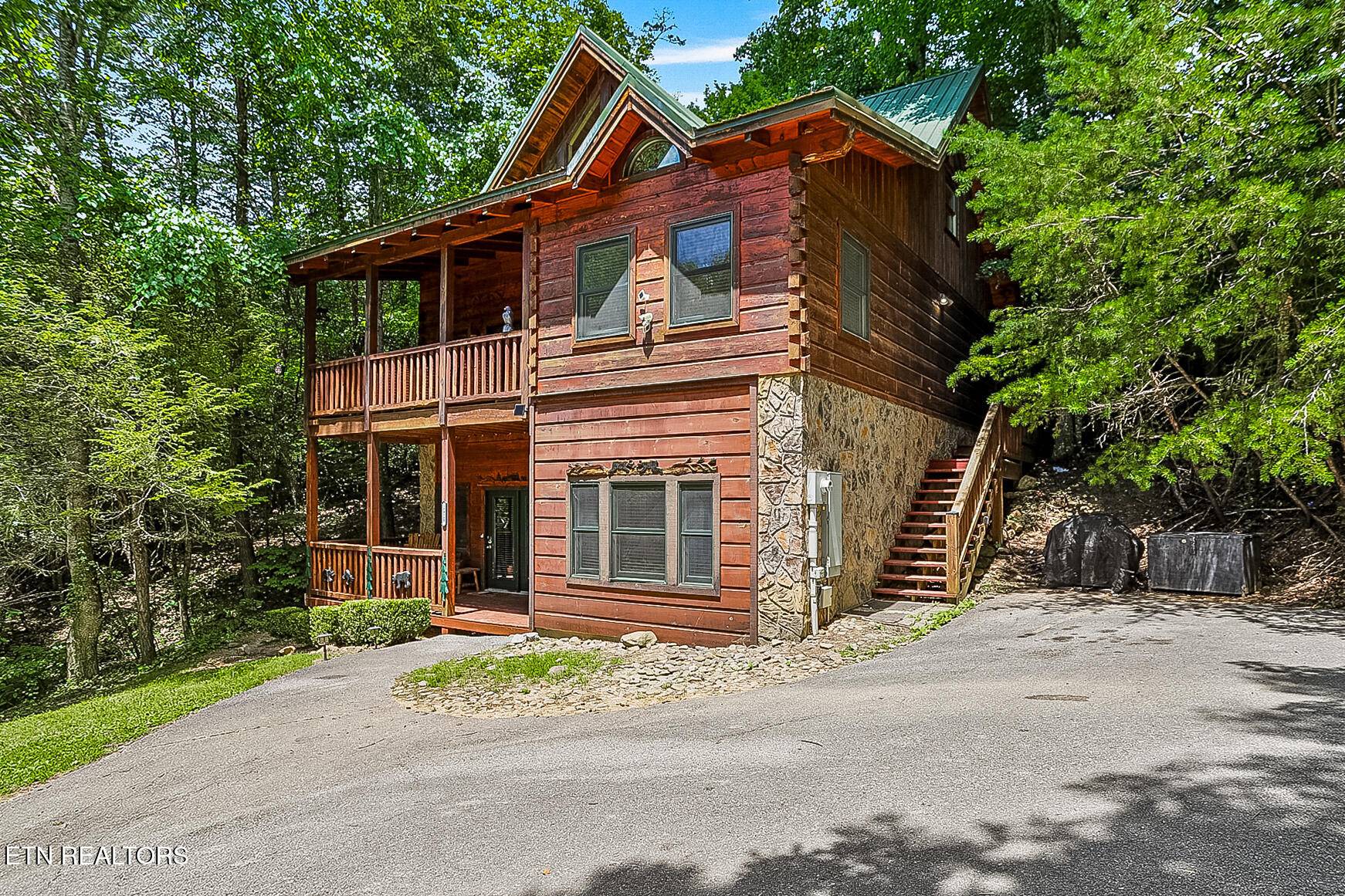 Sevierville, TN 37876,2928 Raven Fork CIR