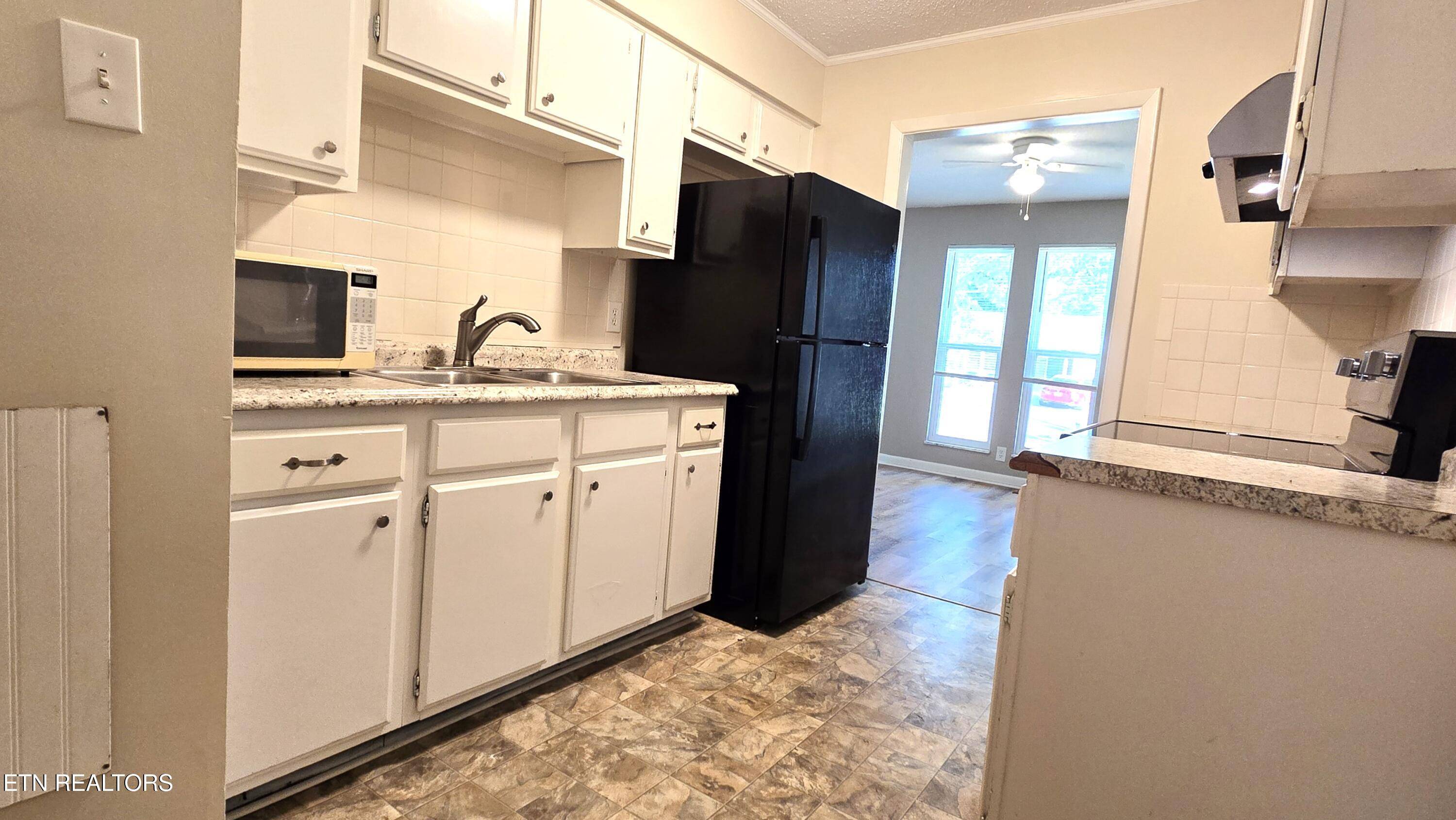 Knoxville, TN 37923,8521 Baron DR