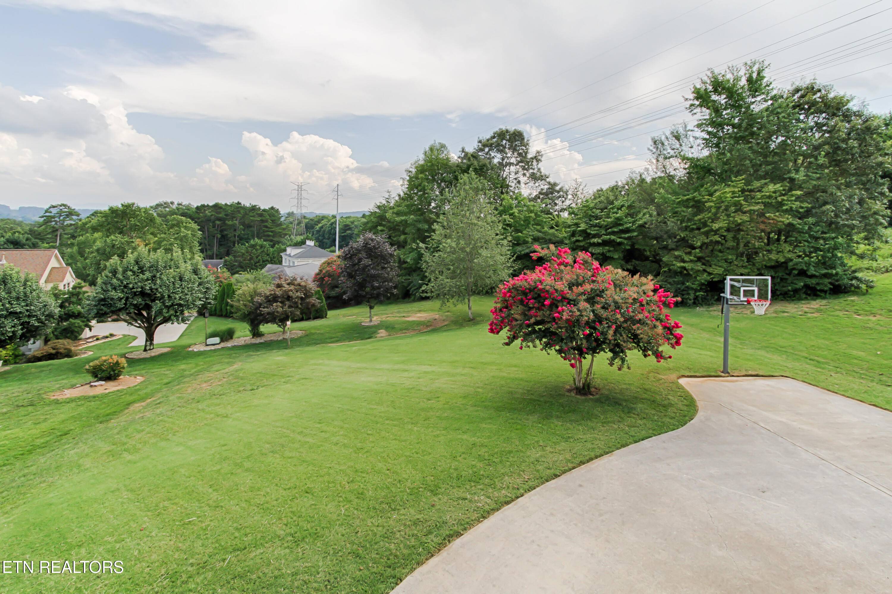 Knoxville, TN 37918,5501 Kesterbrooke Blvd