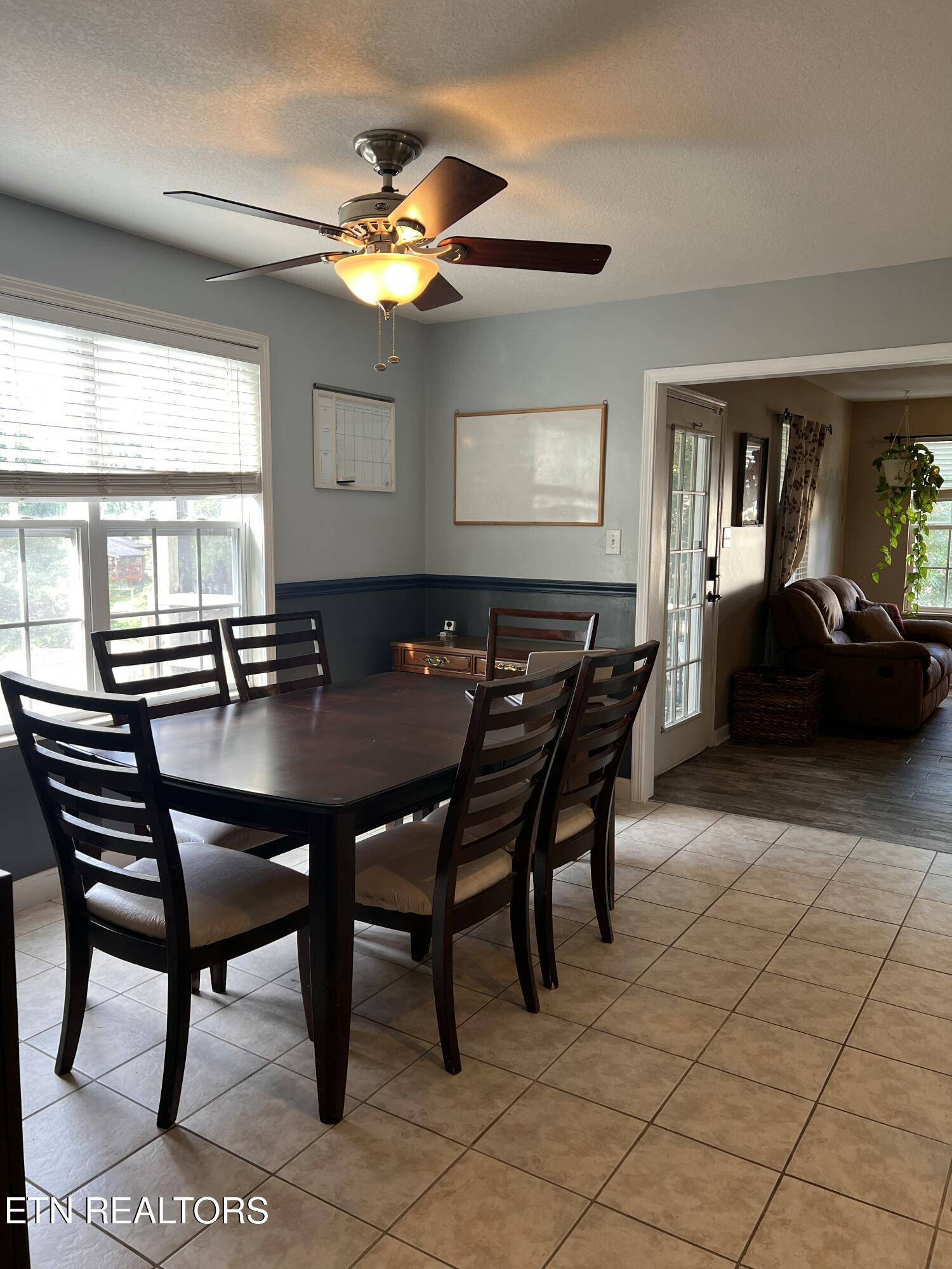 Powell, TN 37849,253 Country Walk DR