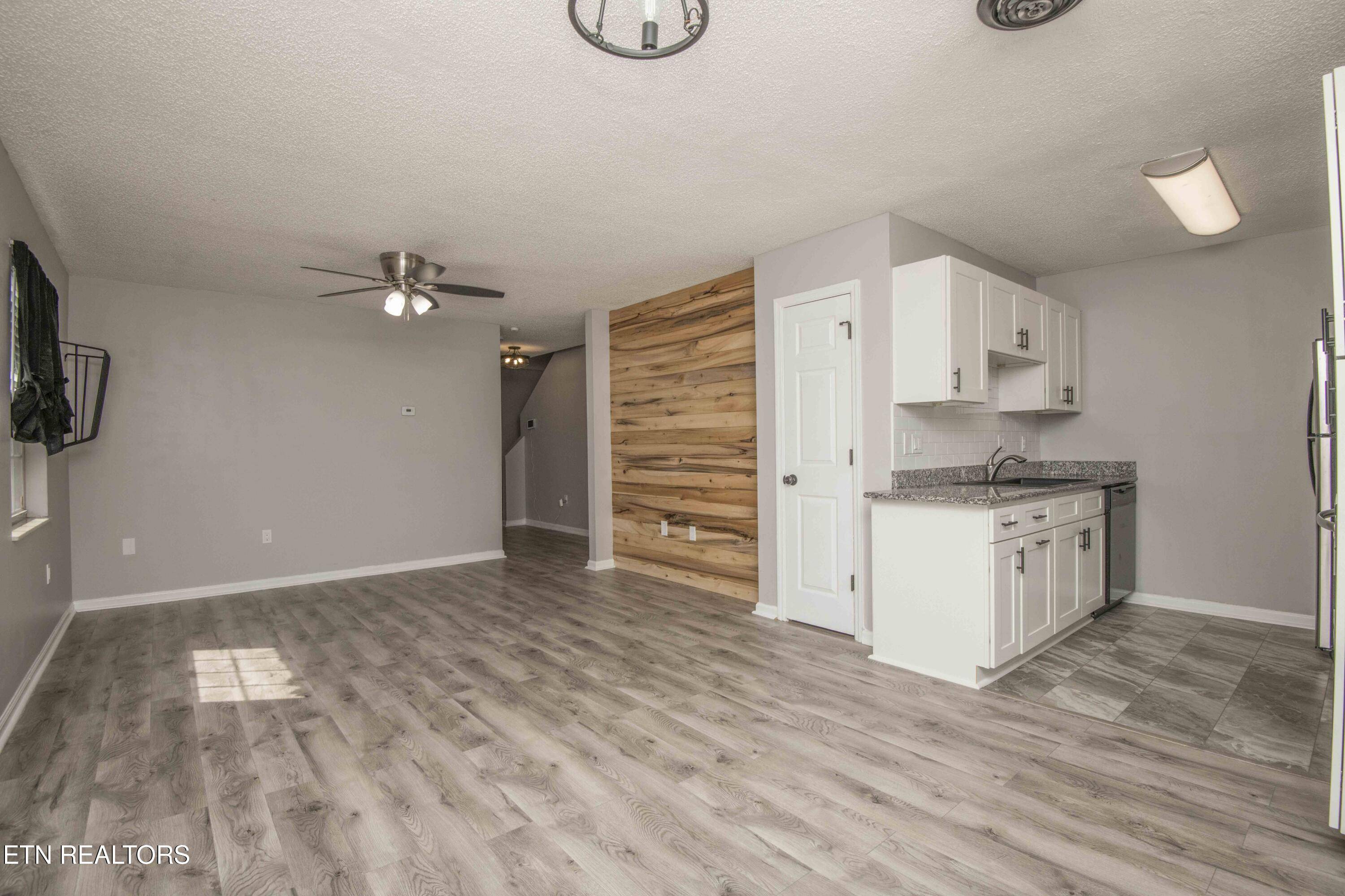 Knoxville, TN 37912,3301 Trace CT