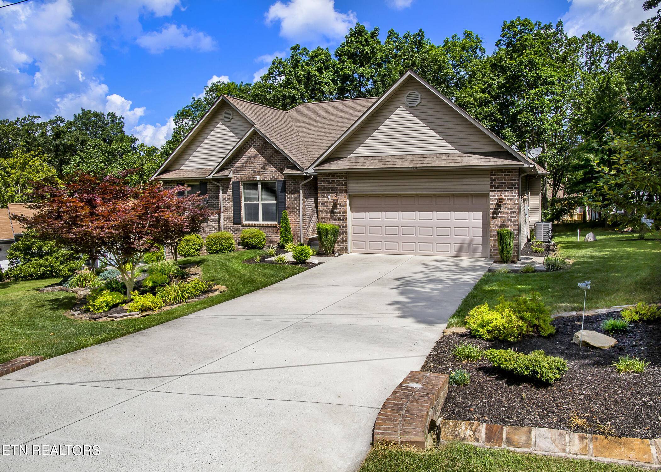 Crossville, TN 38558,110 Lisa LN