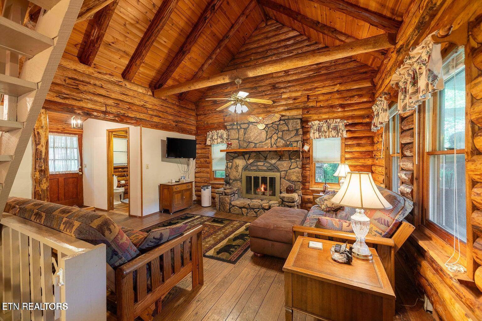 Lafollette, TN 37766,258 Marina LN