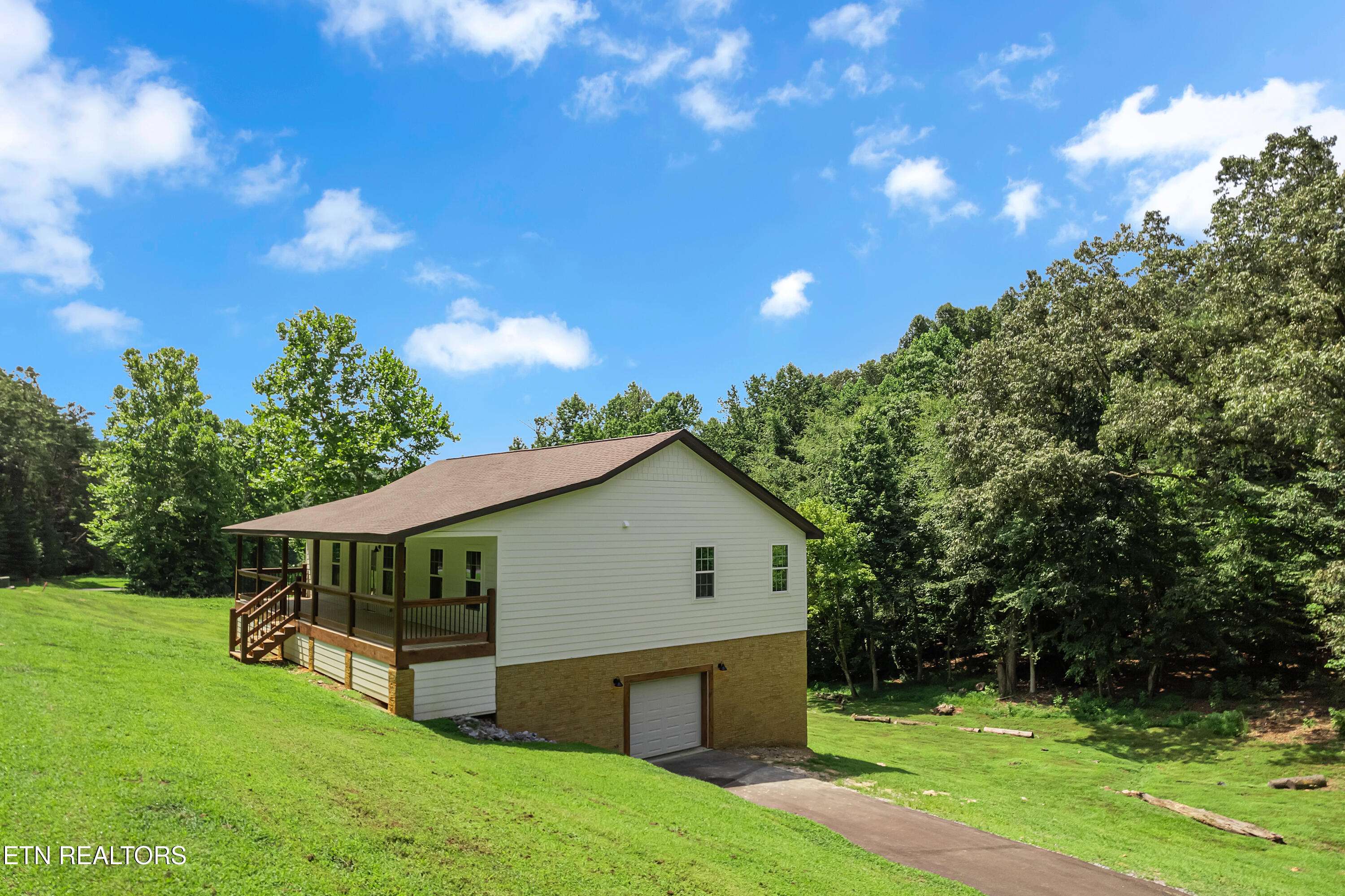 Dandridge, TN 37725,123 Cove Springs DR