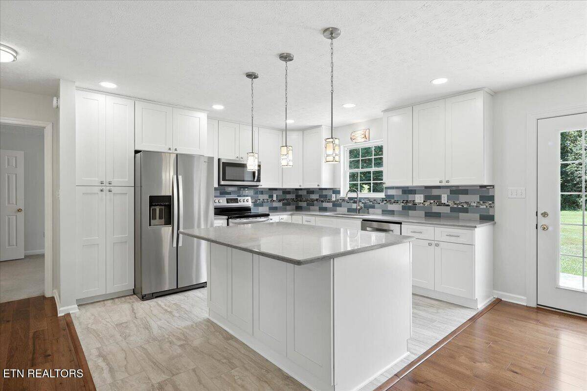 Maryville, TN 37803,438 Ronjo DR