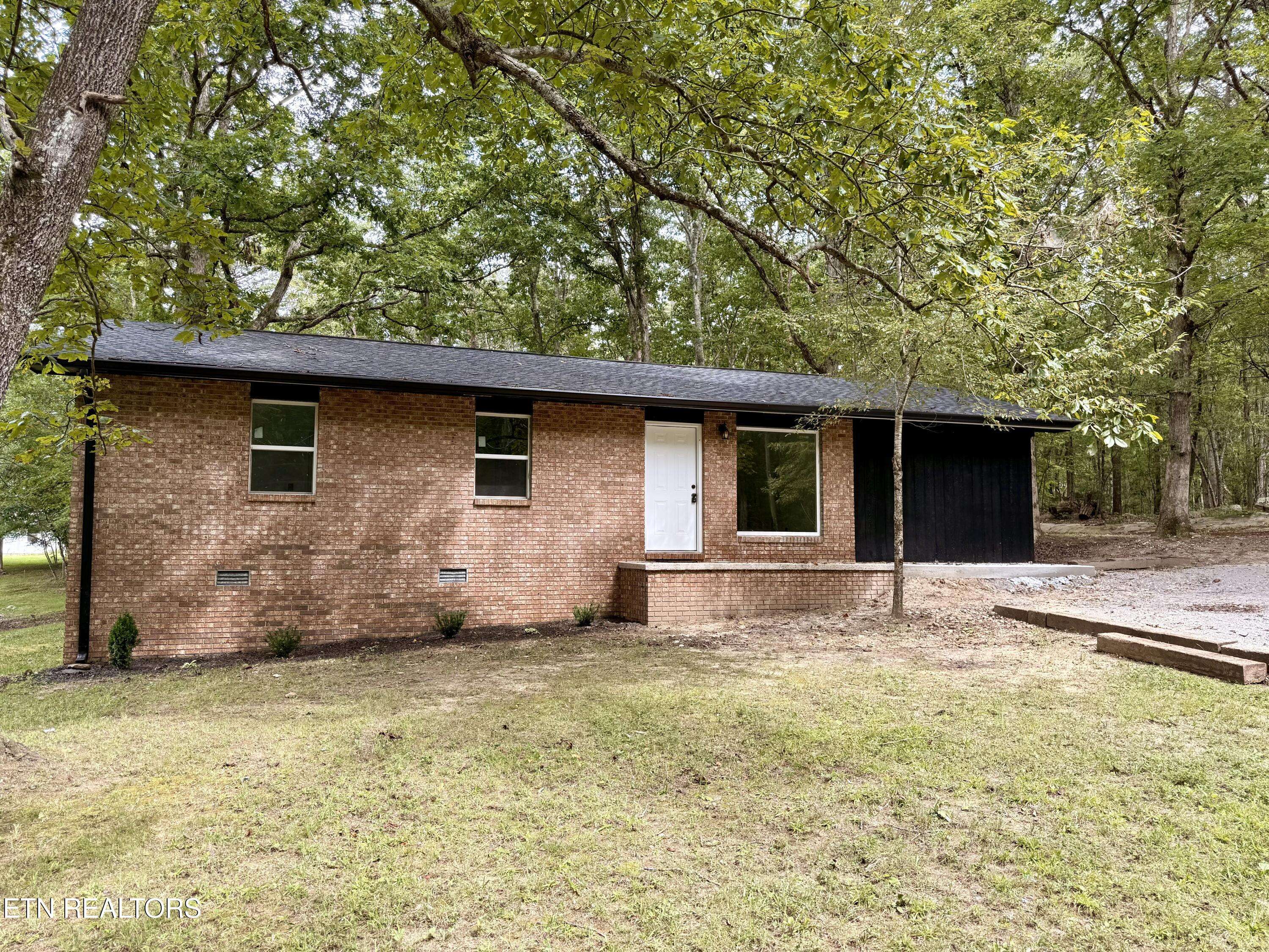 Crossville, TN 38555,316 Kerrigan Rd