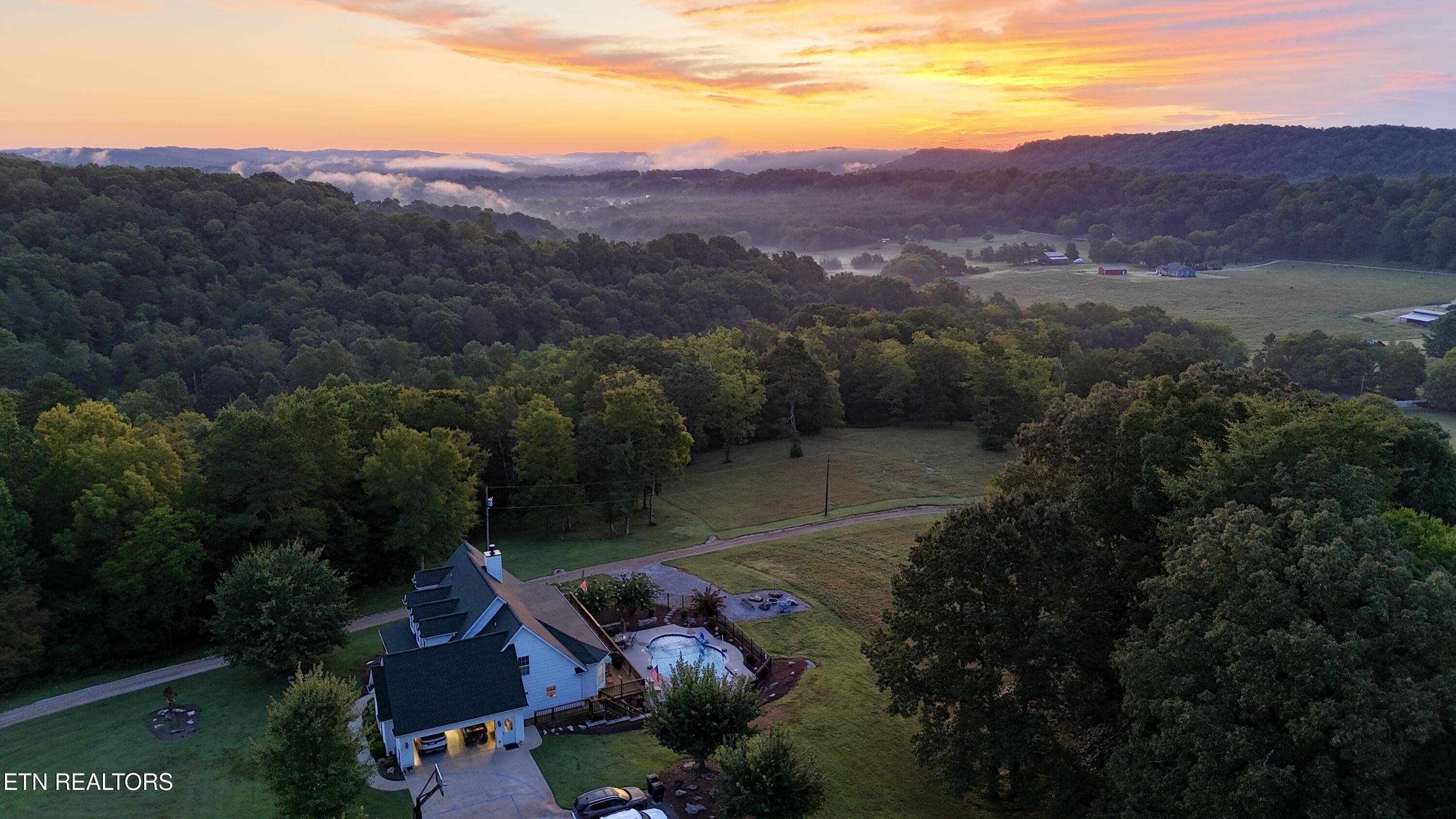 Loudon, TN 37774,39600 Hwy 72 N