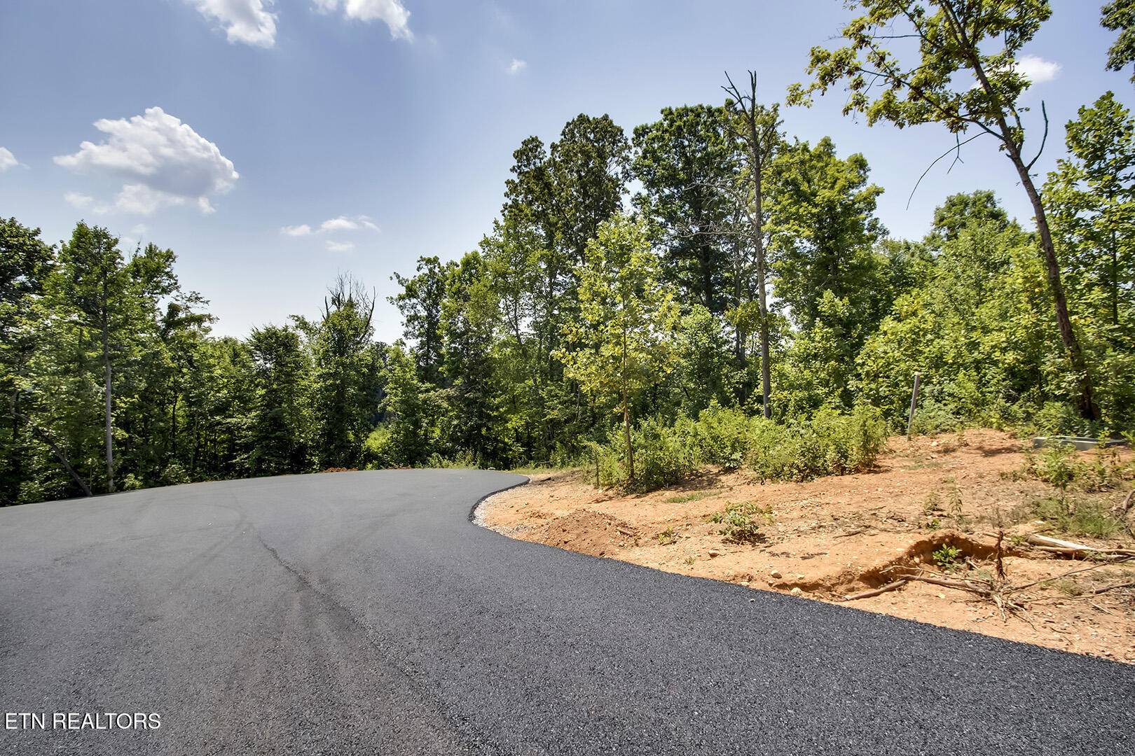 Lenoir City, TN 37771,198 Canter WAY