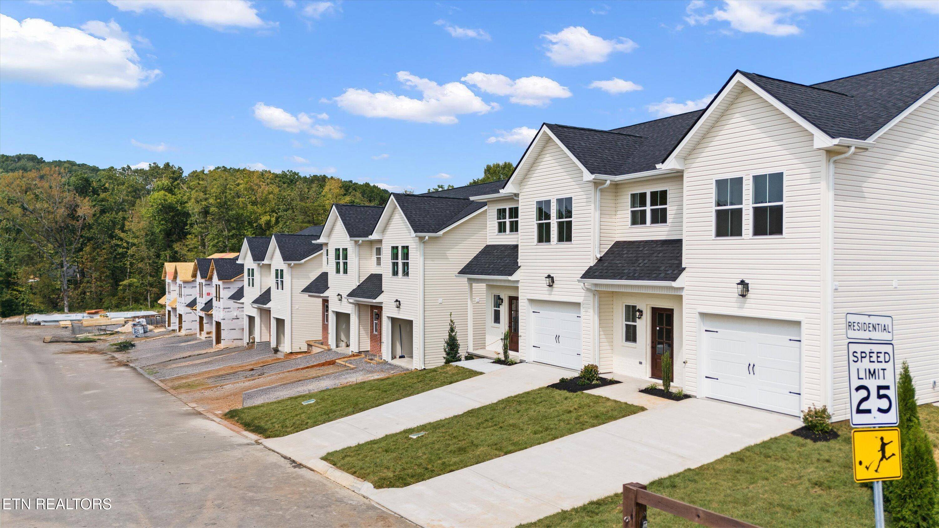 Knoxville, TN 37931,6648 Johnbo WAY