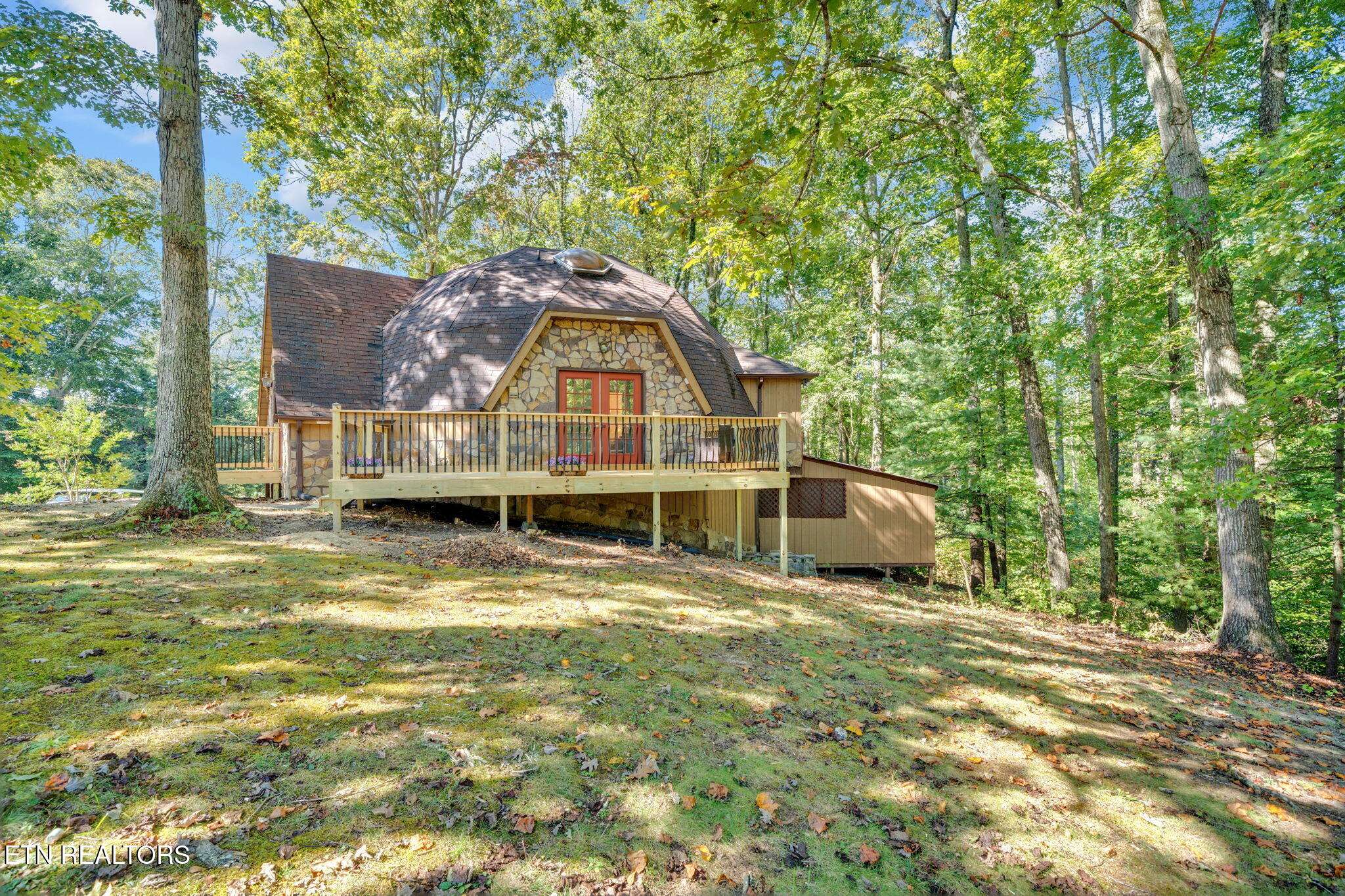 Mount Carmel, TN 37645,623 Dover Ave Ave