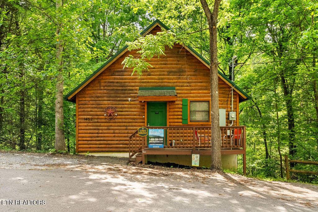 Sevierville, TN 37876,1452 Cupid WAY