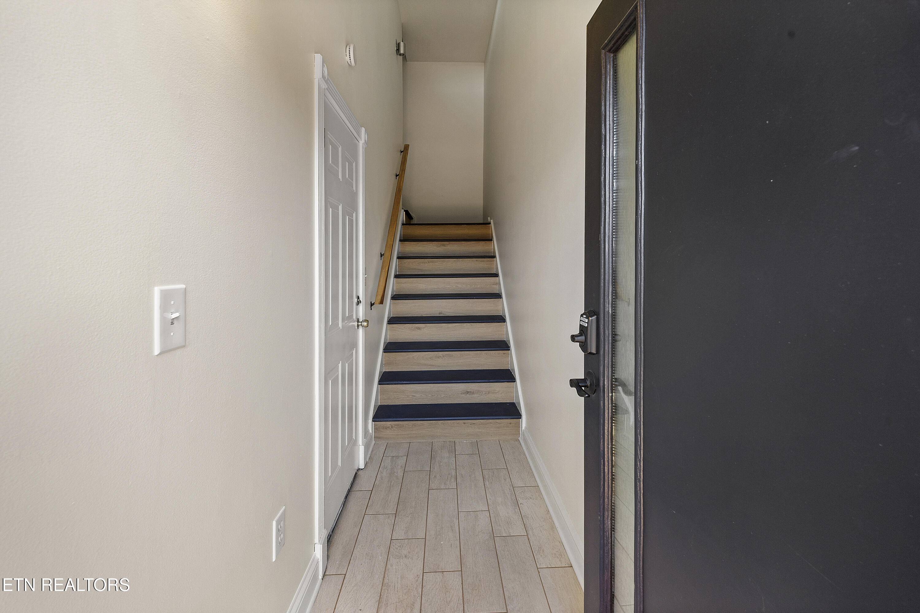 Knoxville, TN 37920,1914 Cherokee Bluff DR