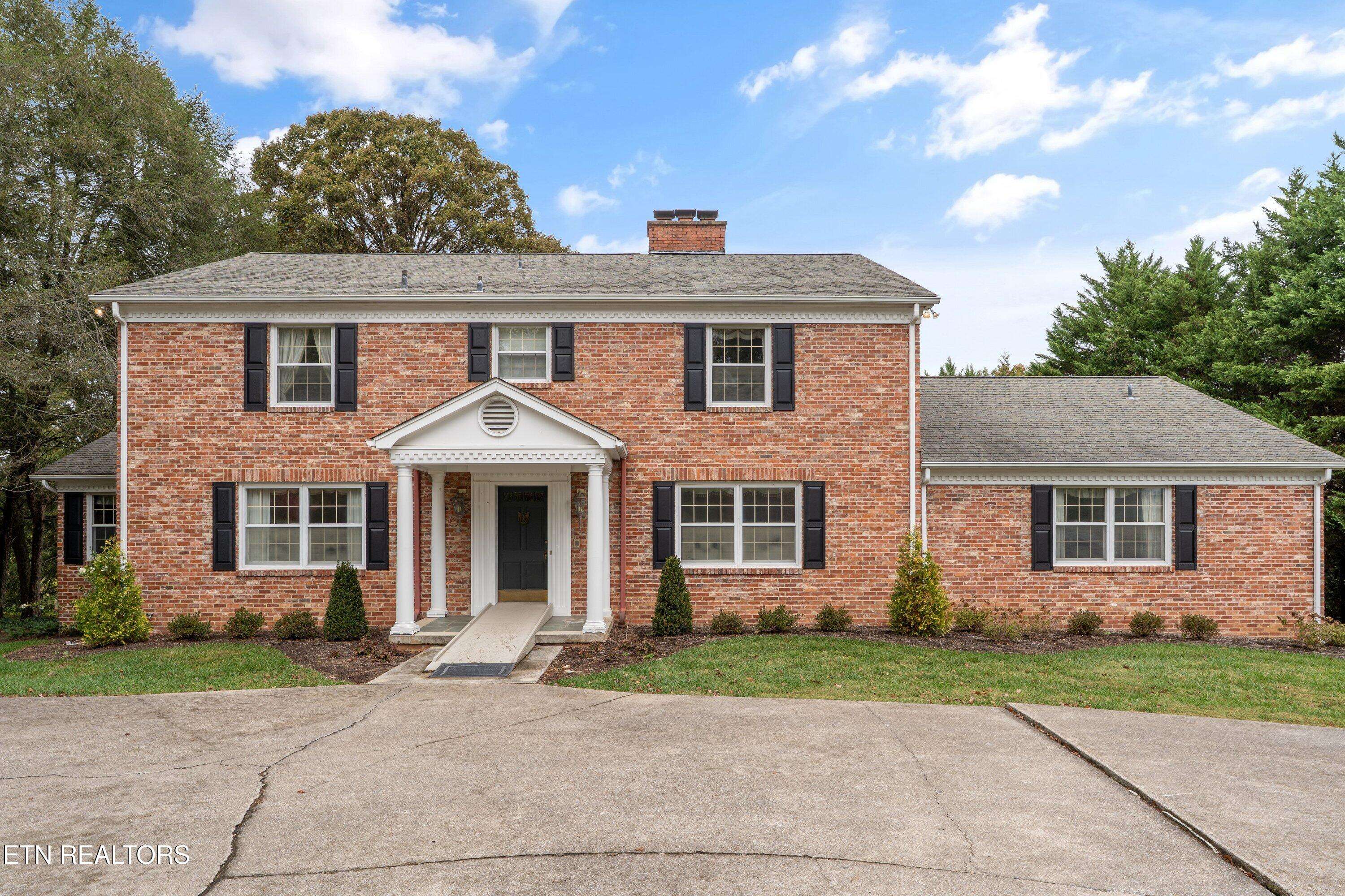 Knoxville, TN 37919,6905 Sherwood DR