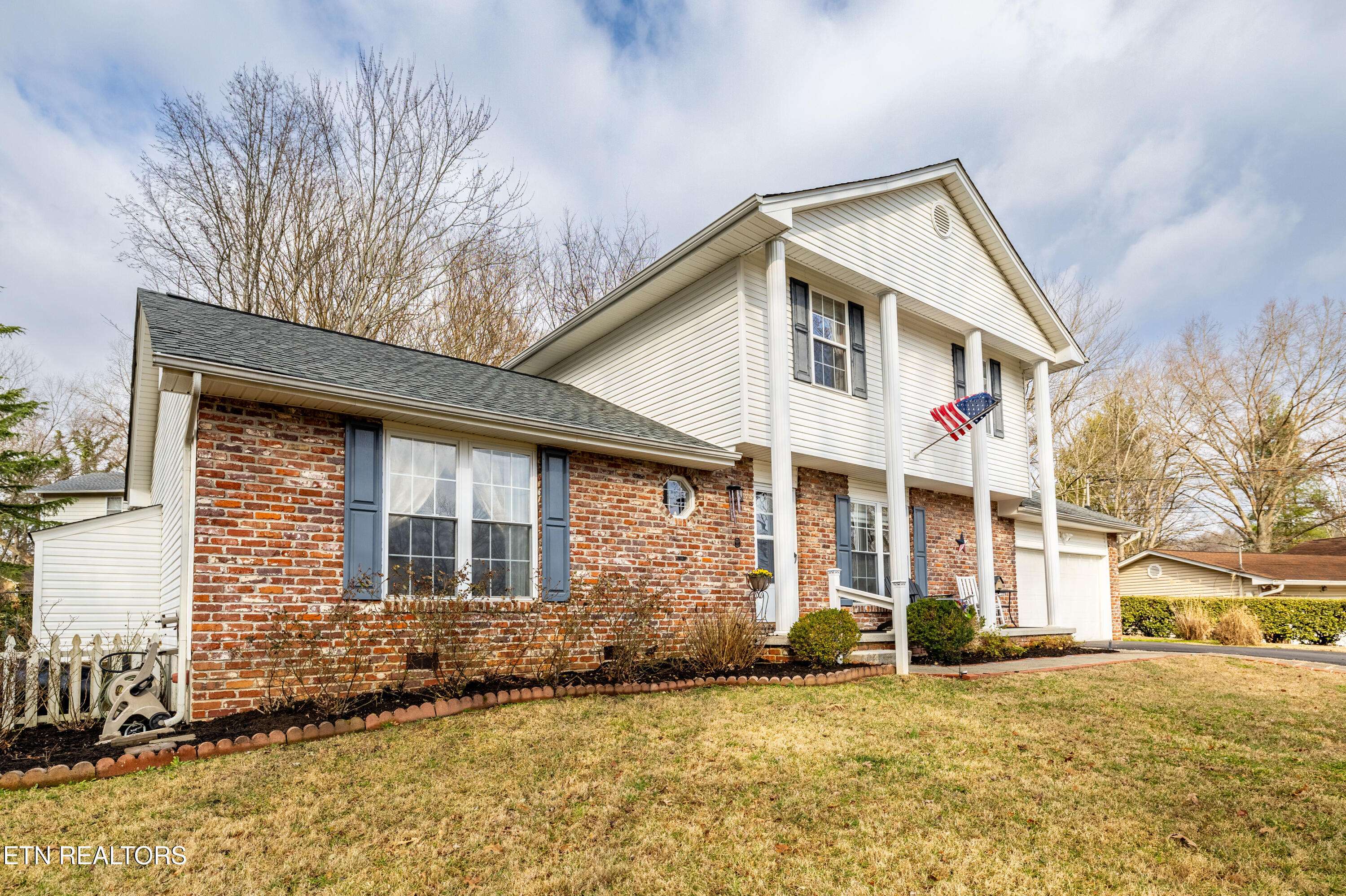 Farragut, TN 37934,613 Royal Way LN