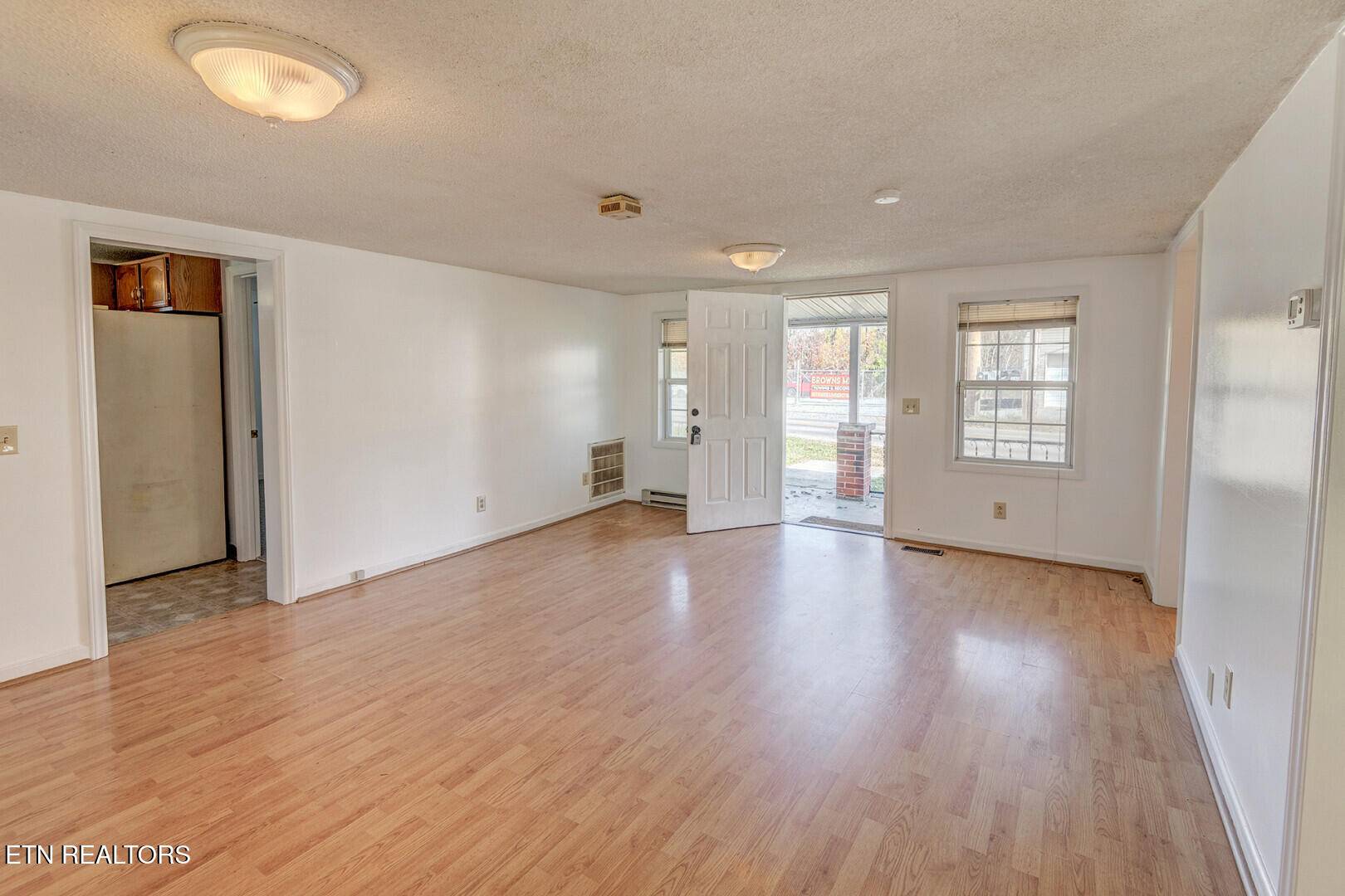 Johnson City, TN 37604,157 Lynn Rd