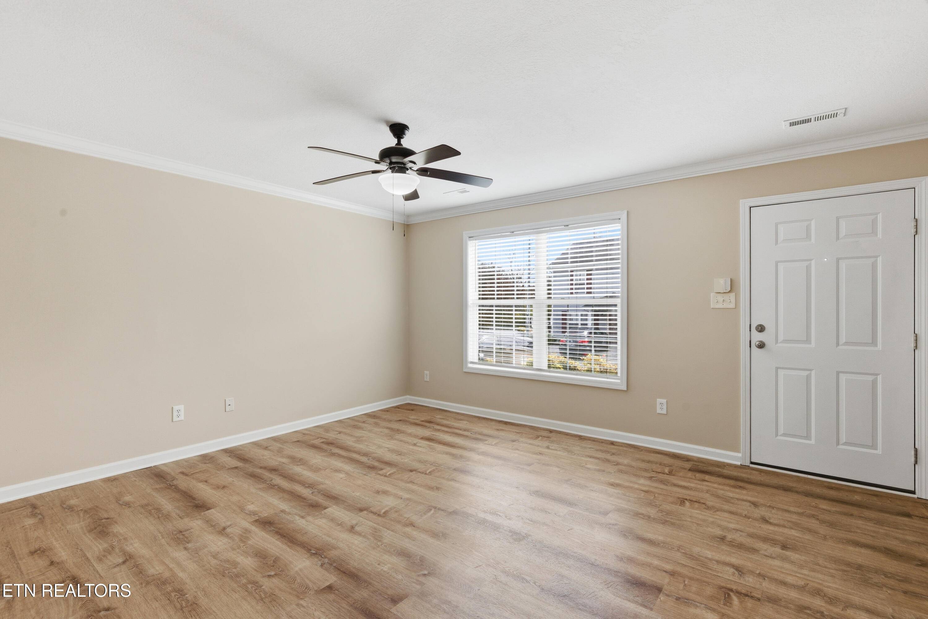 Knoxville, TN 37912,937 Micro WAY