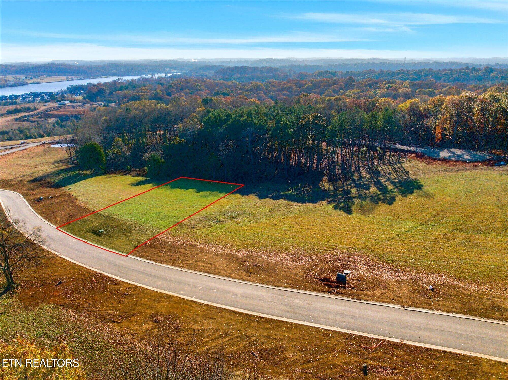 Loudon, TN 37774,4344 Old Dogwood Tr