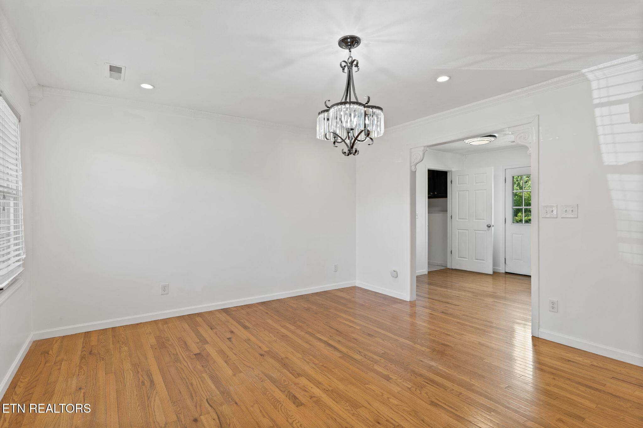 Dandridge, TN 37725,412 George Washington DR