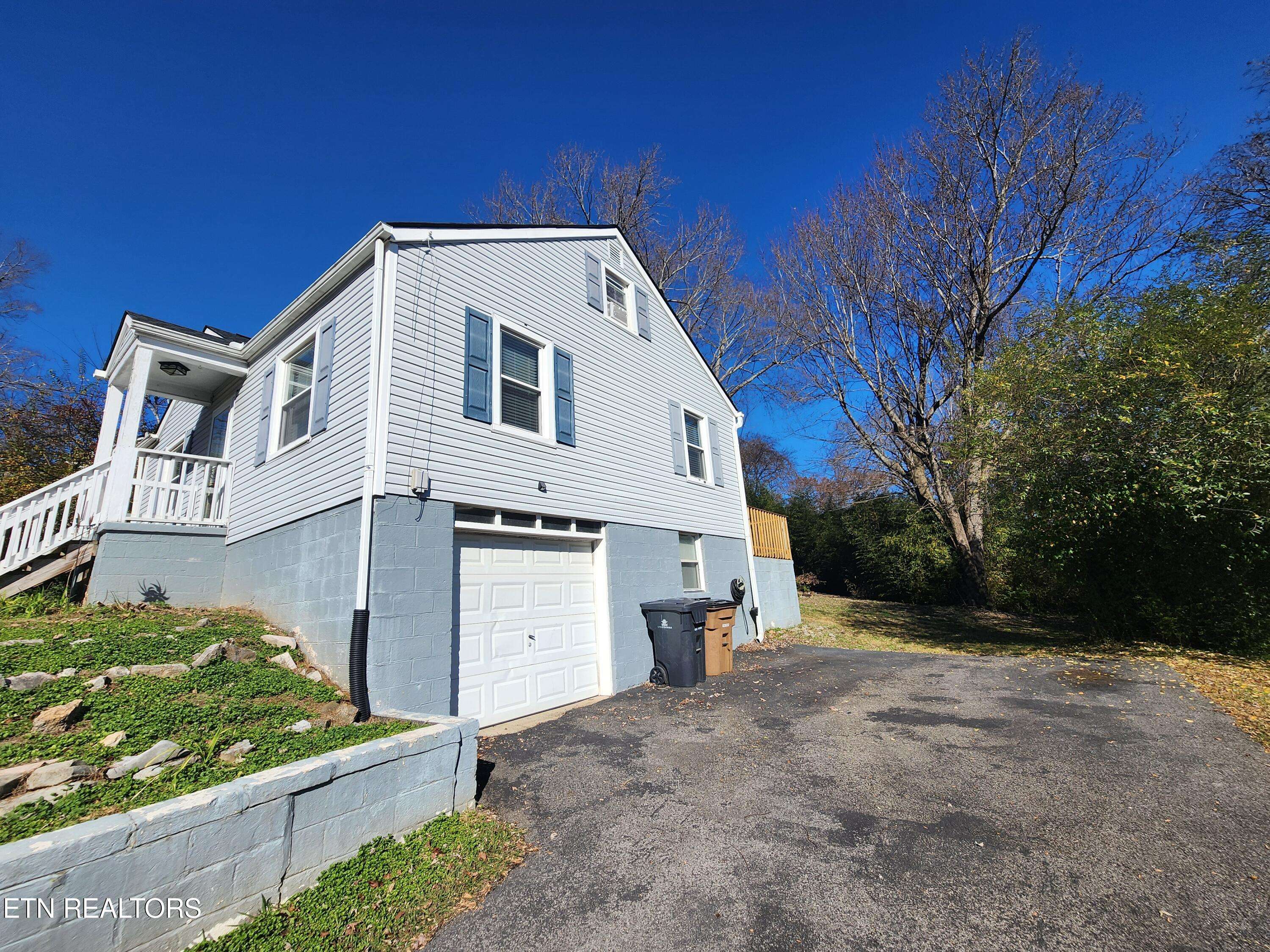 Knoxville, TN 37912,5724 Woodale DR