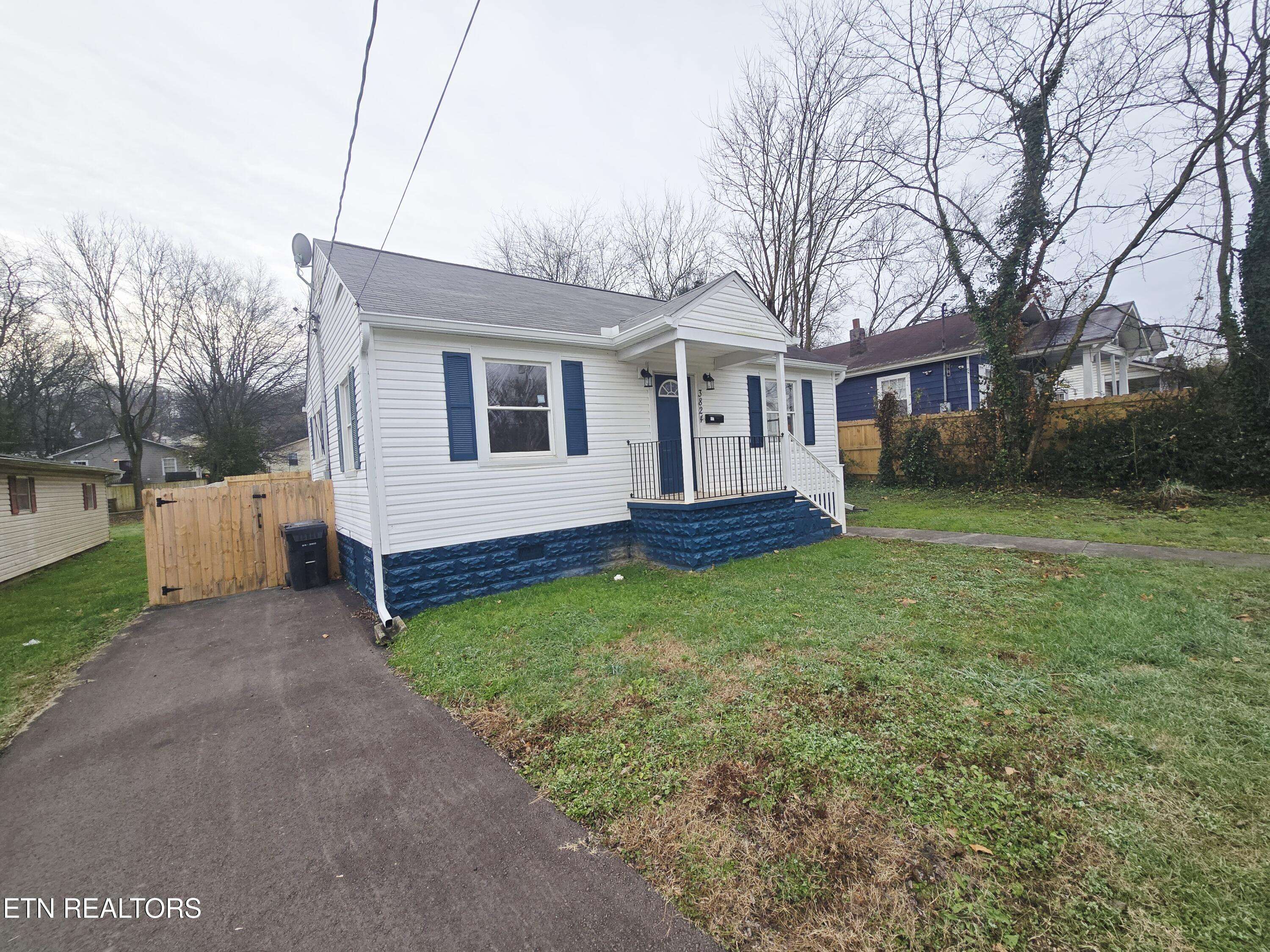 Knoxville, TN 37914,3824 Catalpa Ave