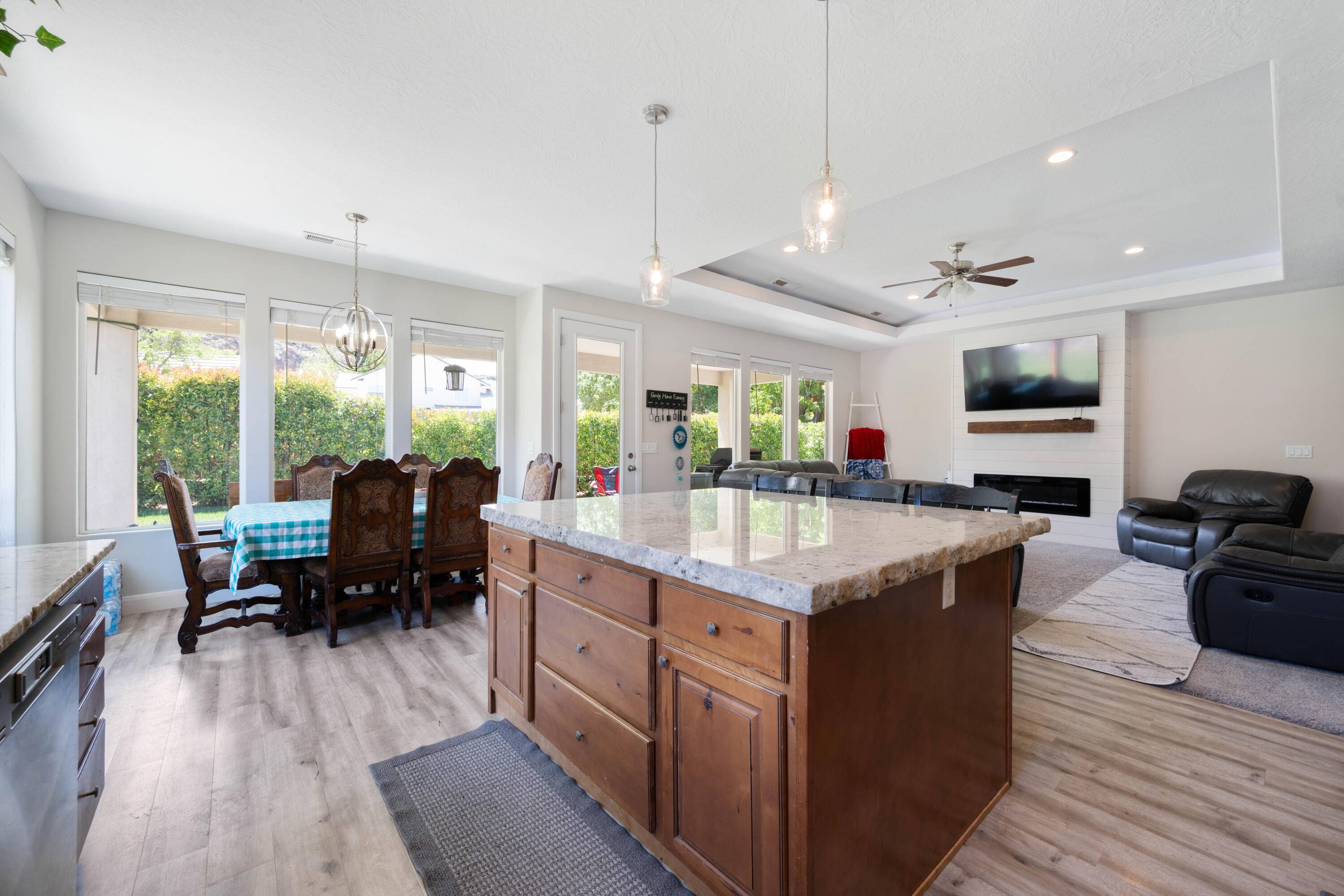 La Verkin, UT 84745,57 W 180 S