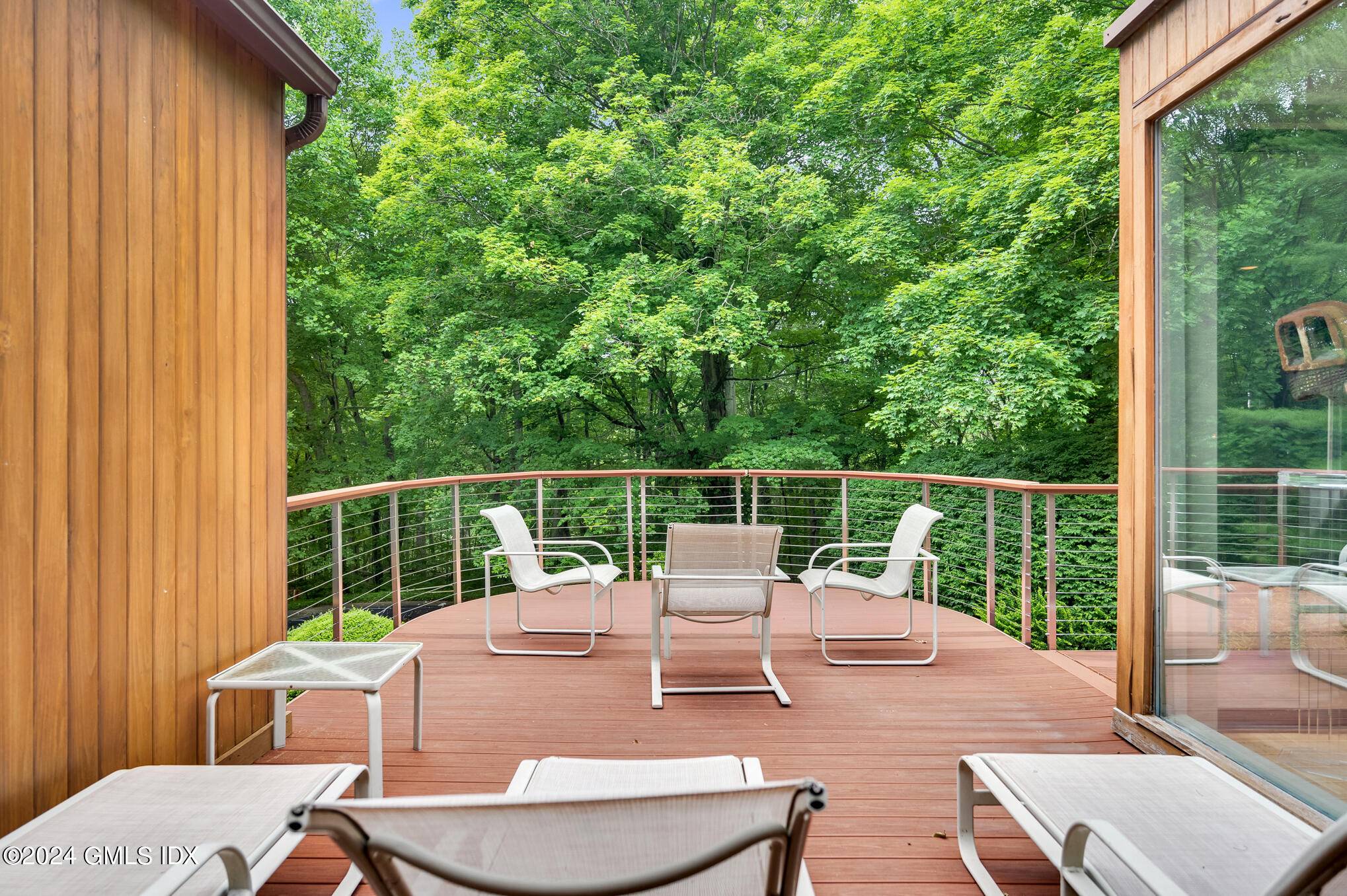 Greenwich, CT 06831,66 Sumner RD