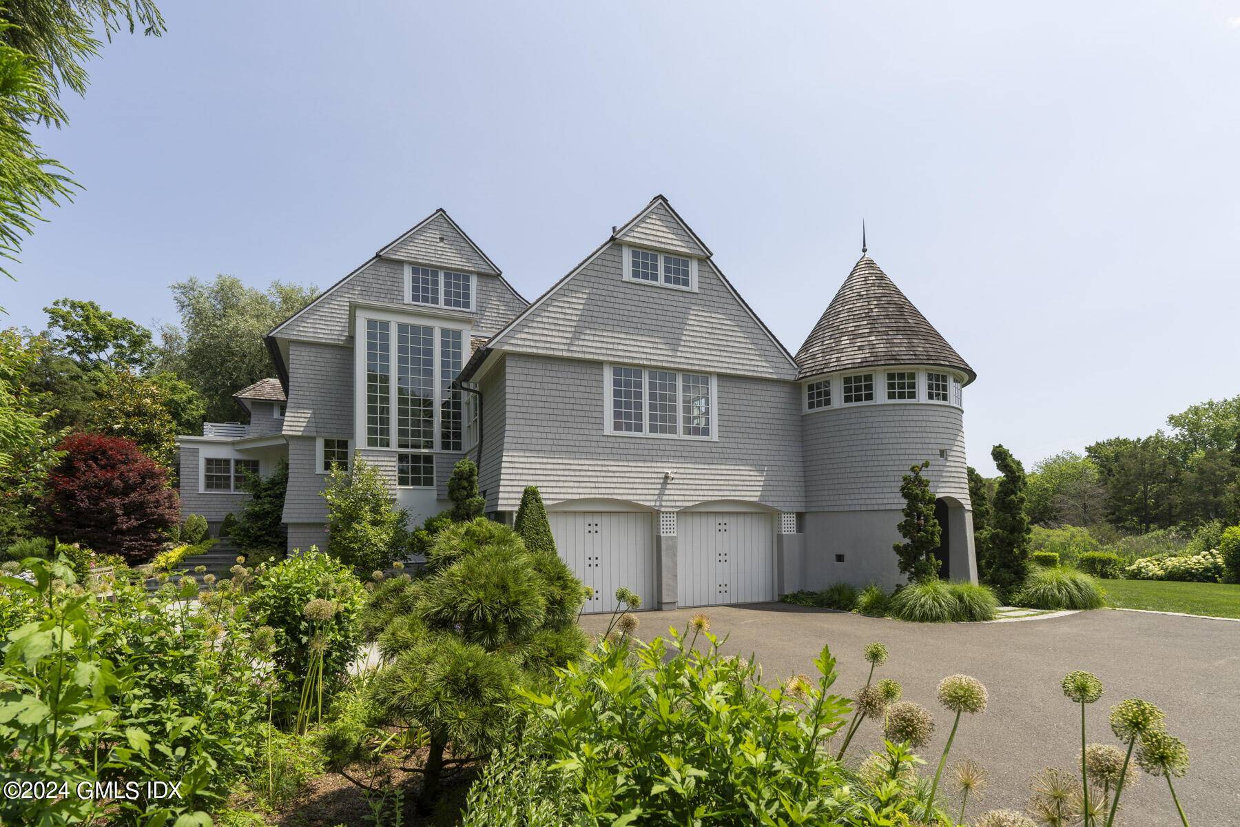 Darien, CT 06820,35 Plymouth RD