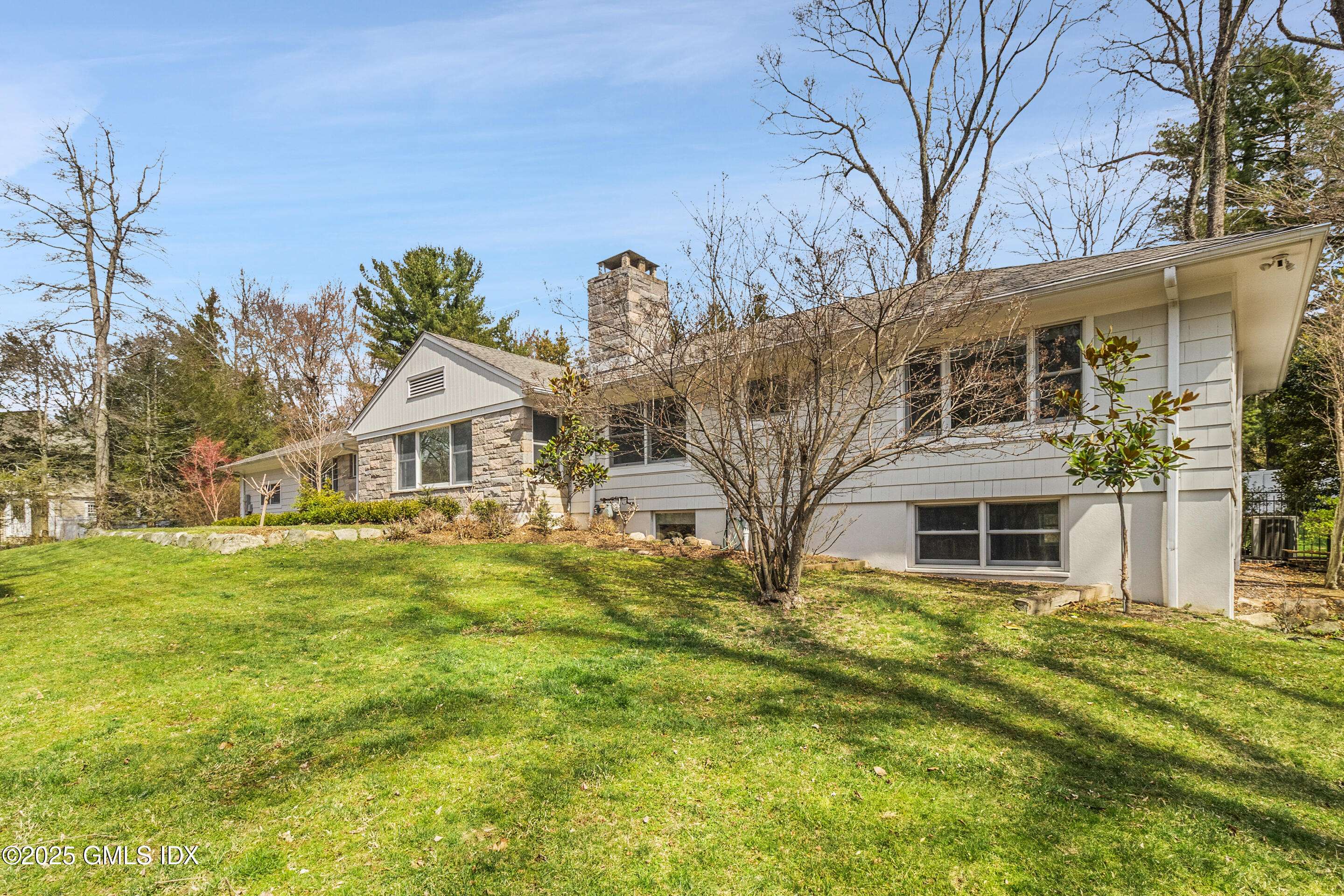 Greenwich, CT 06830,82 Rockwood LN